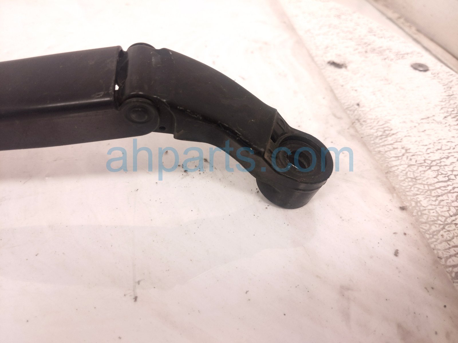 2014 Toyota Prius Driver Windshield Wiper Arm 85221 47090 Replacement 2014 Toyota Prius Driver Windshield Wiper Arm 85221 47090 Replacement thumbnail
