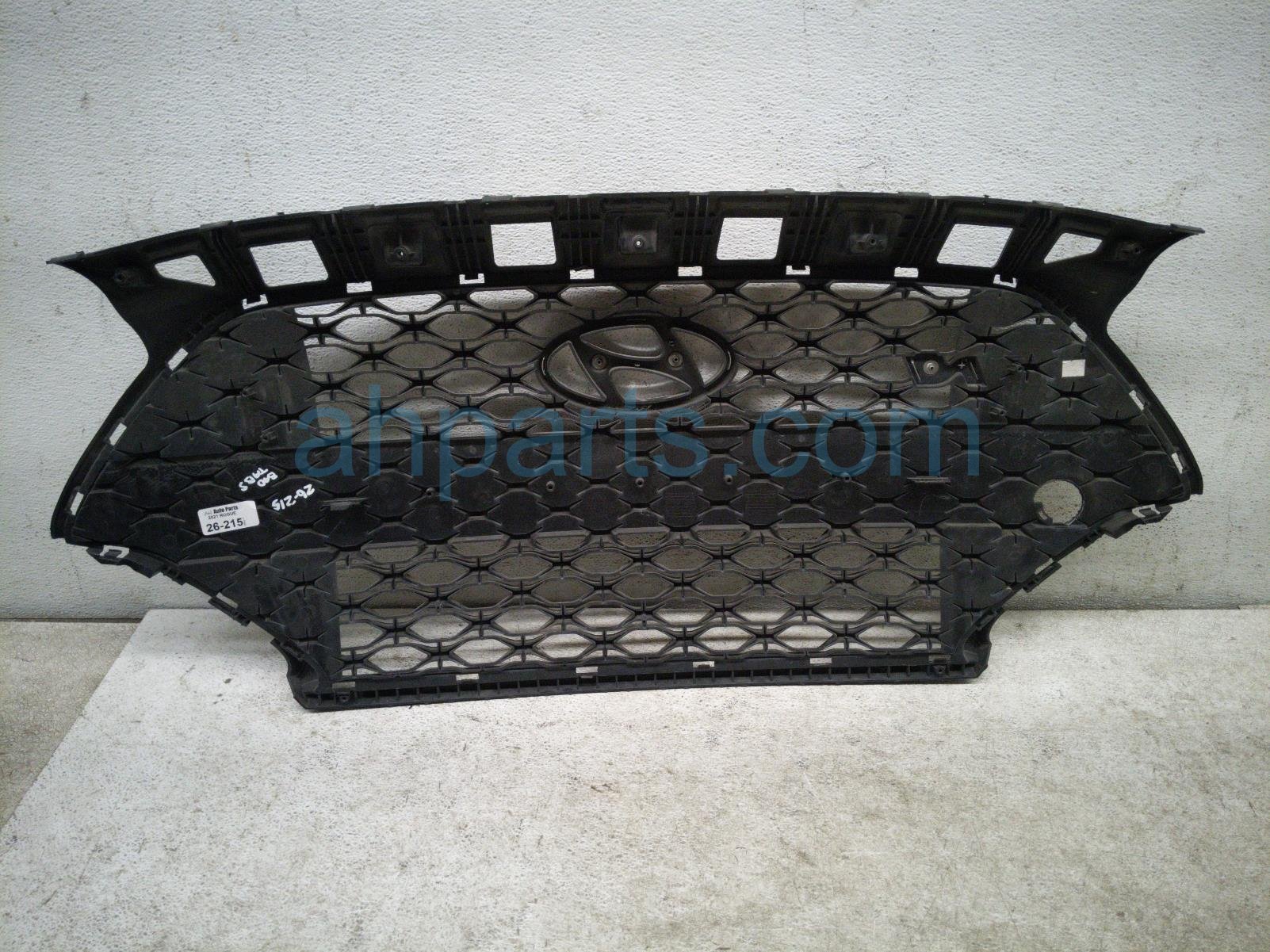2020 Hyundai Veloster Front Radiator Grille Red 86351 K9000 Replacement 2020 Hyundai Veloster Front Radiator Grille Red 86351 K9000 Replacement thumbnail