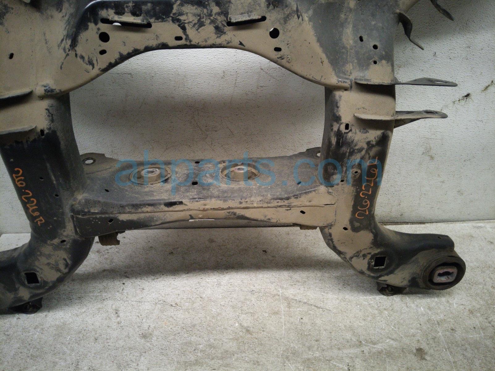 2020 Ford Explorer Crossmember Rear Sub Frame / Cradle Awd MB5Z 5035 J Replacement 2020 Ford Explorer Crossmember Rear Sub Frame / Cradle Awd MB5Z 5035 J Replacement thumbnail