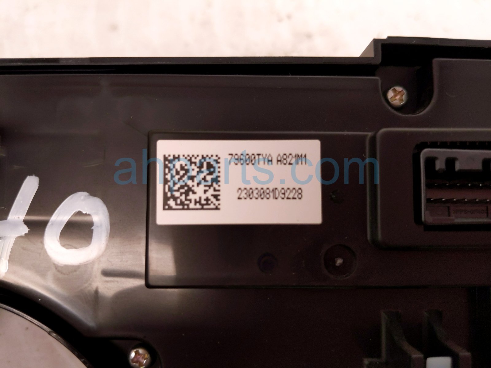 2023 Acura MDX Temperature Ac Heater A/c Climate Control(on Dash) 79600 TYA A82ZA Replacement 2023 Acura MDX Temperature Ac Heater A/c Climate Control(on Dash) 79600 TYA A82ZA Replacement thumbnail