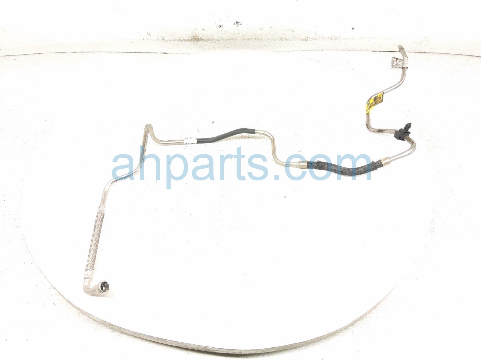 2024 Chevy Corvette Fuel Feed Pipe 6.2l 86807407 Replacement 2024 Chevy Corvette Fuel Feed Pipe 6.2l 86807407 Replacement thumbnail