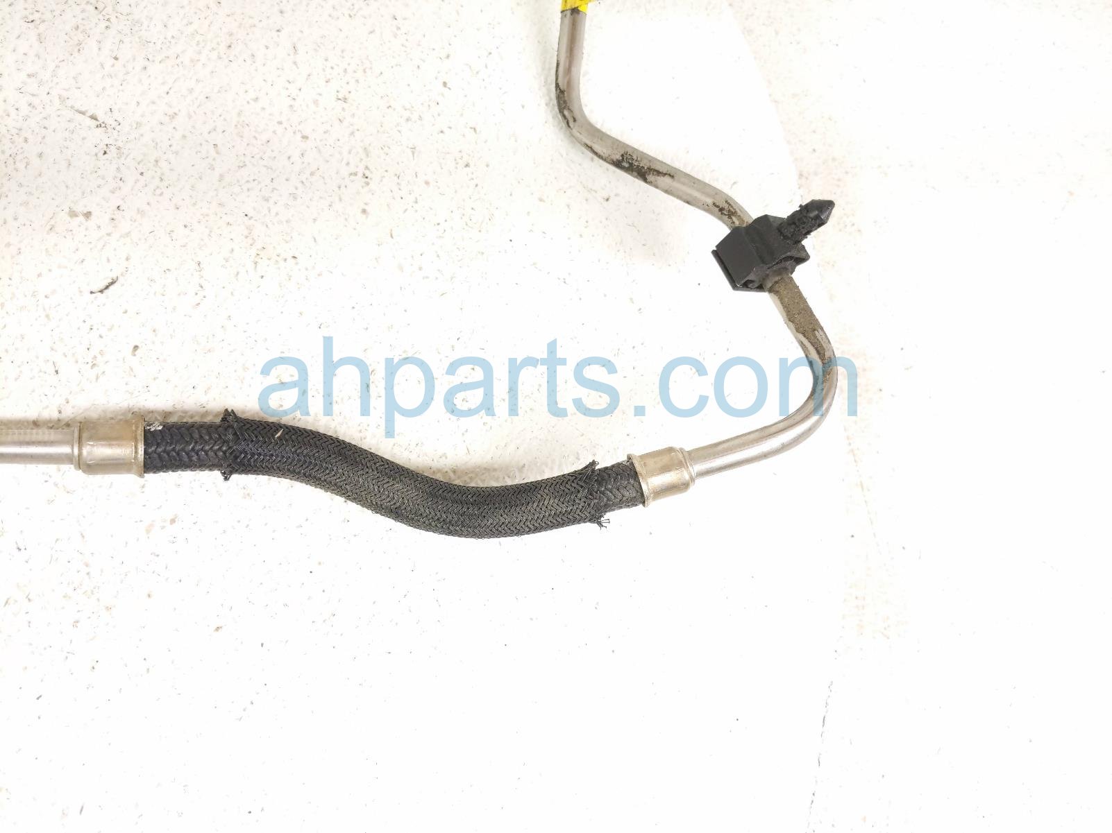 2024 Chevy Corvette Fuel Feed Pipe 6.2l 86807407 Replacement 2024 Chevy Corvette Fuel Feed Pipe 6.2l 86807407 Replacement thumbnail