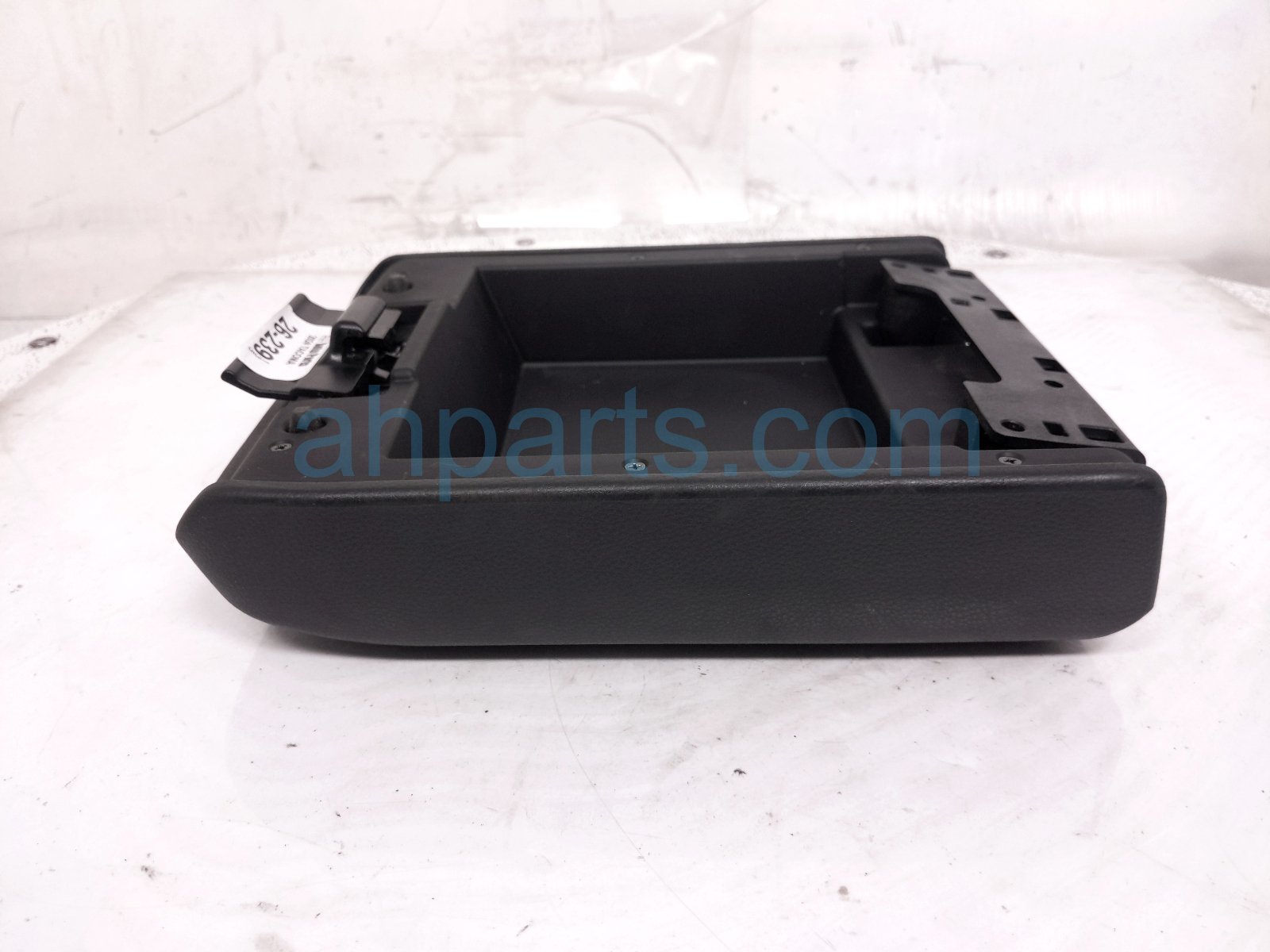2024 Toyota Tacoma Center Console Lid/armrest Black 58905 AK010 C0 Replacement 2024 Toyota Tacoma Center Console Lid/armrest Black 58905 AK010 C0 Replacement thumbnail