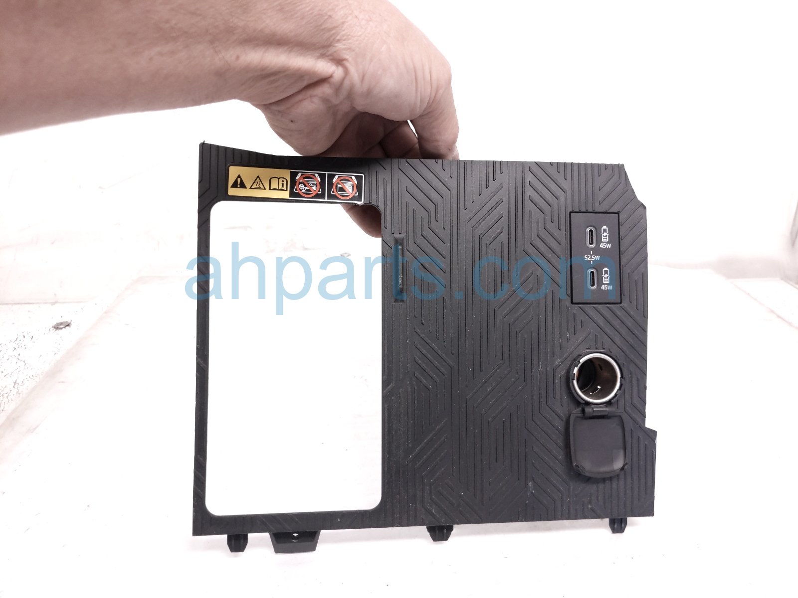 2024 Toyota Tacoma Center Console Front Tray W/usb blk 58844 AK020 Replacement 2024 Toyota Tacoma Center Console Front Tray W/usb blk 58844 AK020 Replacement thumbnail