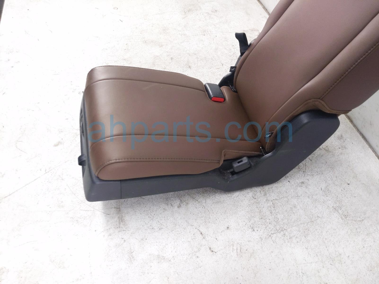 2023 Acura MDX Rear / Back (2nd Row) 2nd Row Ctr Seat Assy Brn Lthr 81921 TYA A41ZB Replacement 2023 Acura MDX Rear / Back (2nd Row) 2nd Row Ctr Seat Assy Brn Lthr 81921 TYA A41ZB Replacement thumbnail