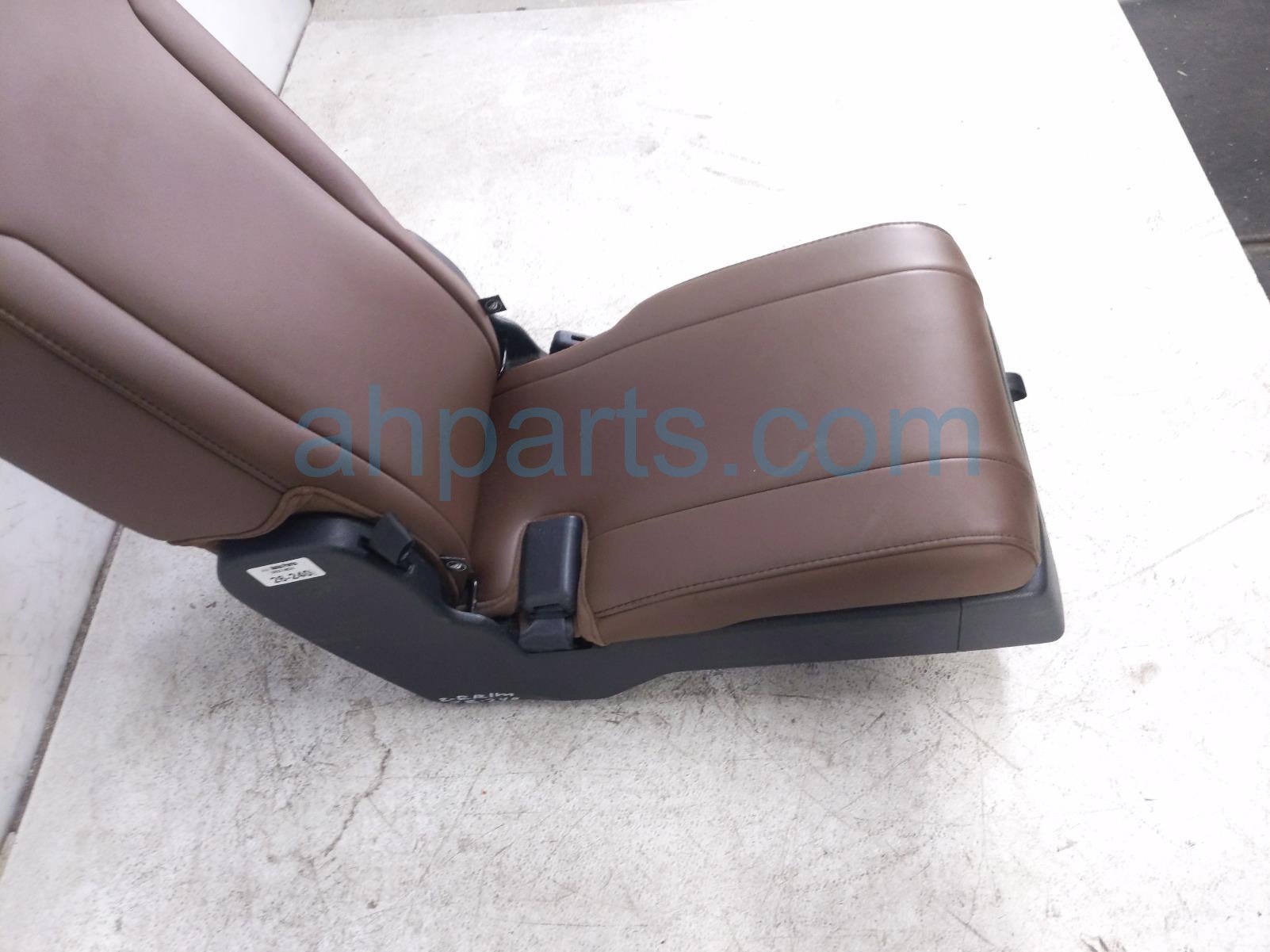2023 Acura MDX Rear / Back (2nd Row) 2nd Row Ctr Seat Assy Brn Lthr 81921 TYA A41ZB Replacement 2023 Acura MDX Rear / Back (2nd Row) 2nd Row Ctr Seat Assy Brn Lthr 81921 TYA A41ZB Replacement thumbnail