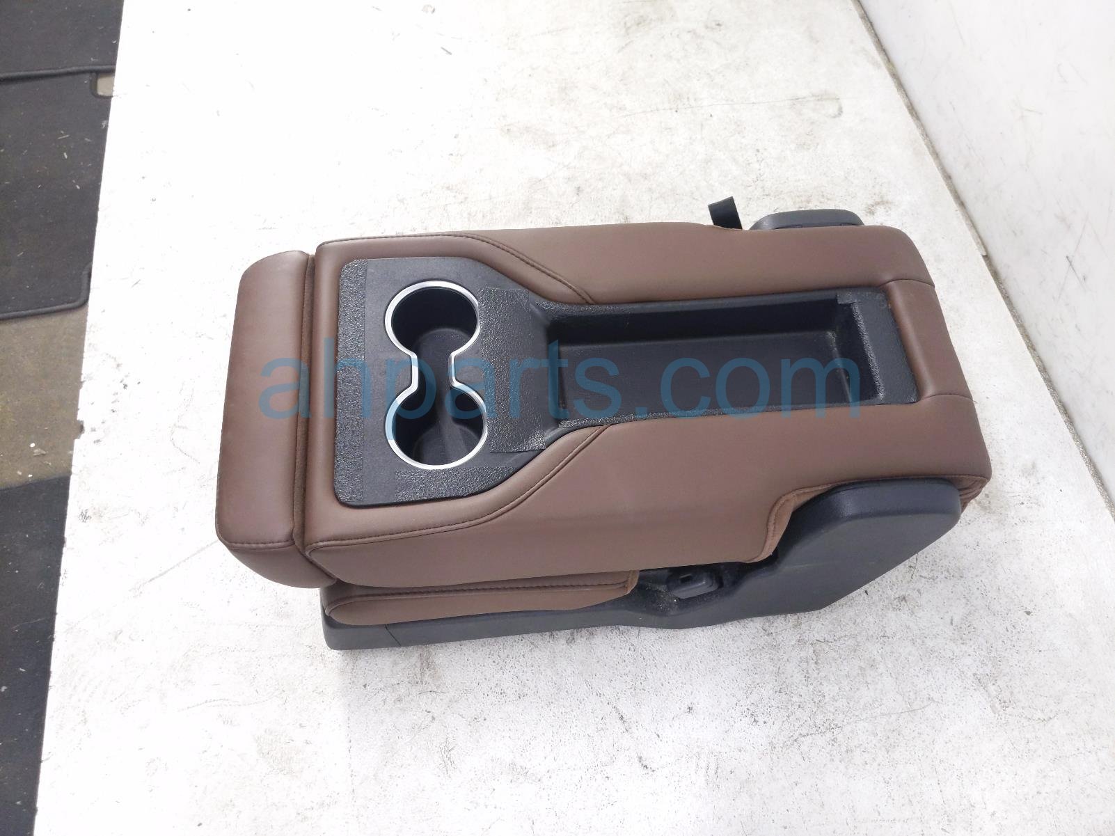 2023 Acura MDX Rear / Back (2nd Row) 2nd Row Ctr Seat Assy Brn Lthr 81921 TYA A41ZB Replacement 2023 Acura MDX Rear / Back (2nd Row) 2nd Row Ctr Seat Assy Brn Lthr 81921 TYA A41ZB Replacement thumbnail