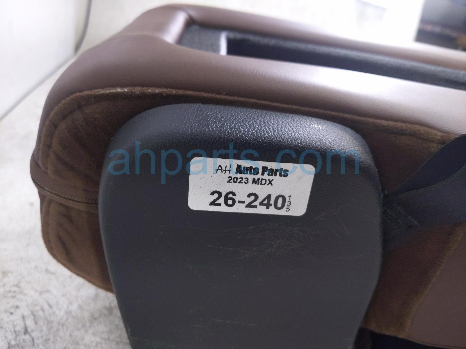 2023 Acura MDX Rear / Back (2nd Row) 2nd Row Ctr Seat Assy Brn Lthr 81921 TYA A41ZB Replacement 2023 Acura MDX Rear / Back (2nd Row) 2nd Row Ctr Seat Assy Brn Lthr 81921 TYA A41ZB Replacement thumbnail
