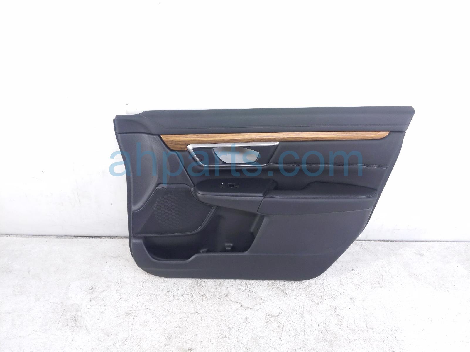 Honda FR/RH INTERIOR DOOR PANEL - BLACK