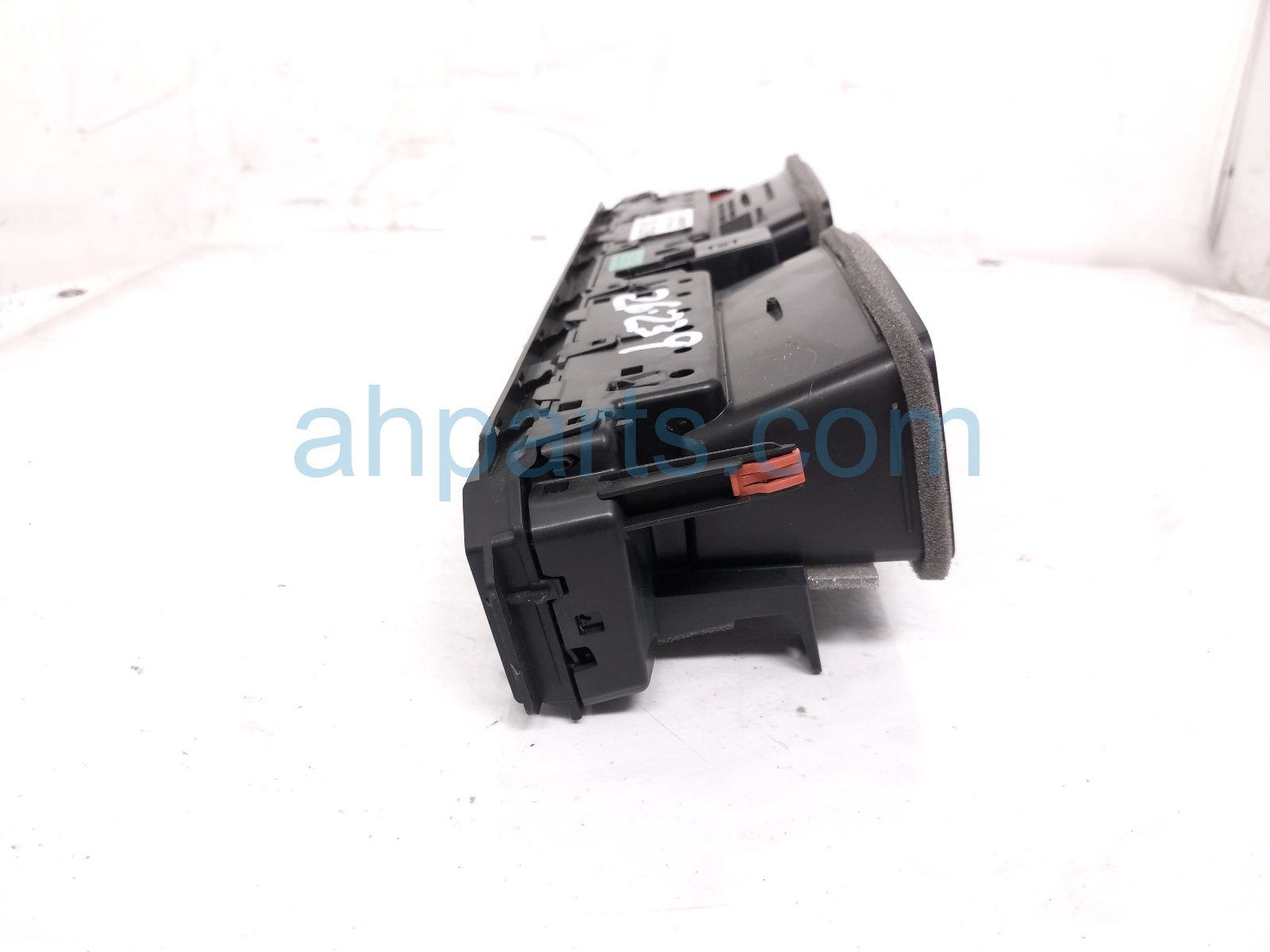 2024 Toyota Tacoma Center Dash Air Vent Assy Blk 55660 AK010 Replacement 2024 Toyota Tacoma Center Dash Air Vent Assy Blk 55660 AK010 Replacement thumbnail