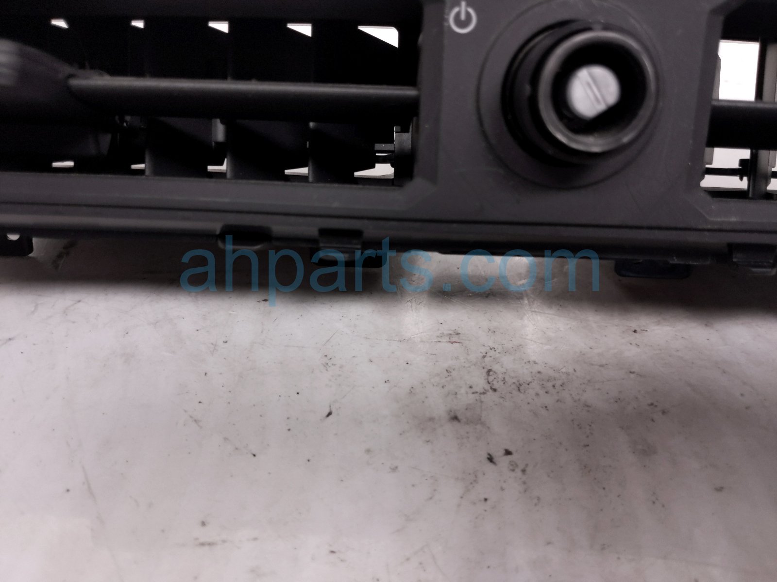 2024 Toyota Tacoma Center Dash Air Vent Assy Blk 55660 AK010 Replacement 2024 Toyota Tacoma Center Dash Air Vent Assy Blk 55660 AK010 Replacement thumbnail