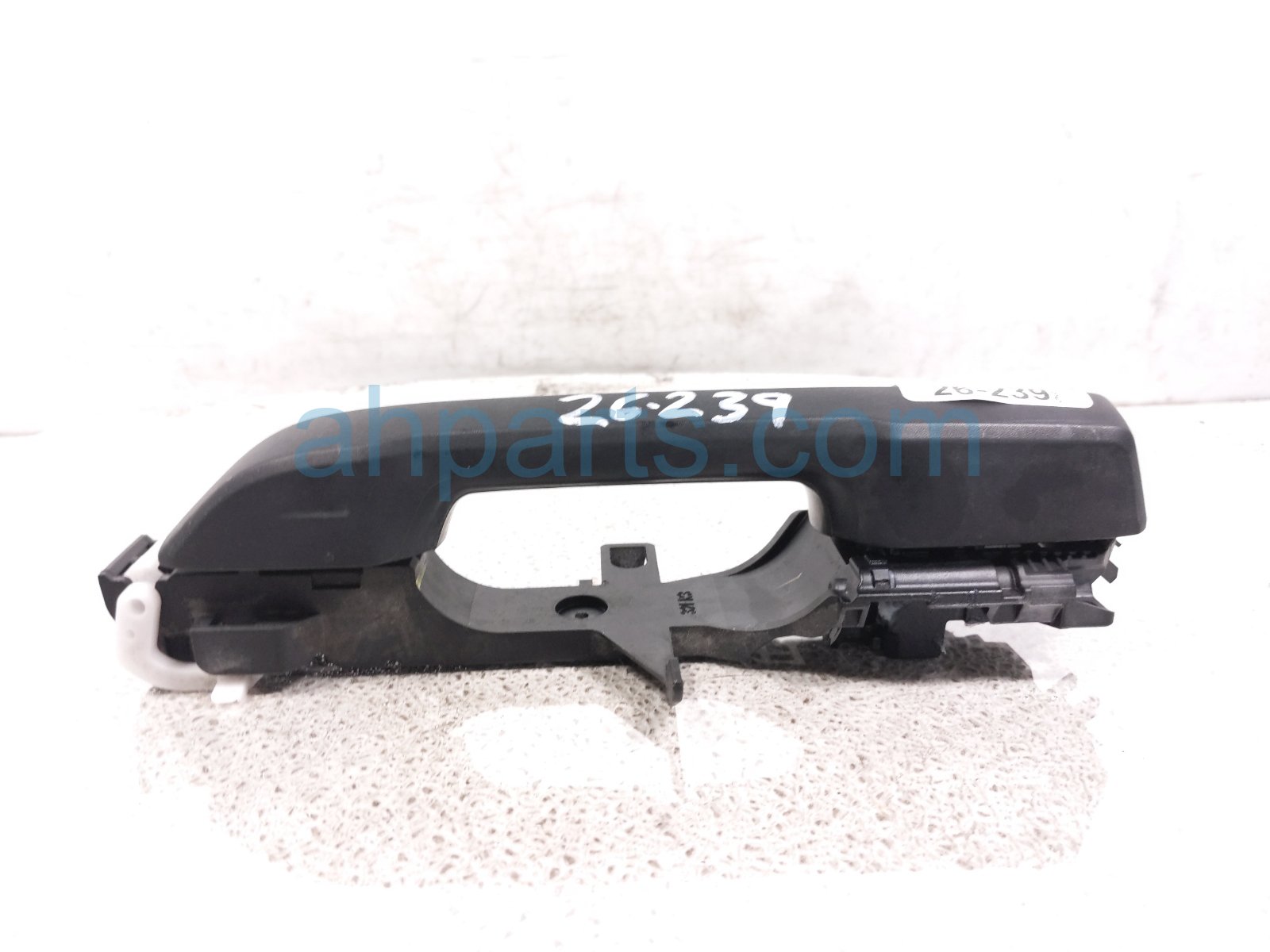 2024 Toyota Tacoma Outside/exterior Front Passenger Exterior Door Handle White 69210 A1010 Replacement 2024 Toyota Tacoma Outside/exterior Front Passenger Exterior Door Handle White 69210 A1010 Replacement thumbnail