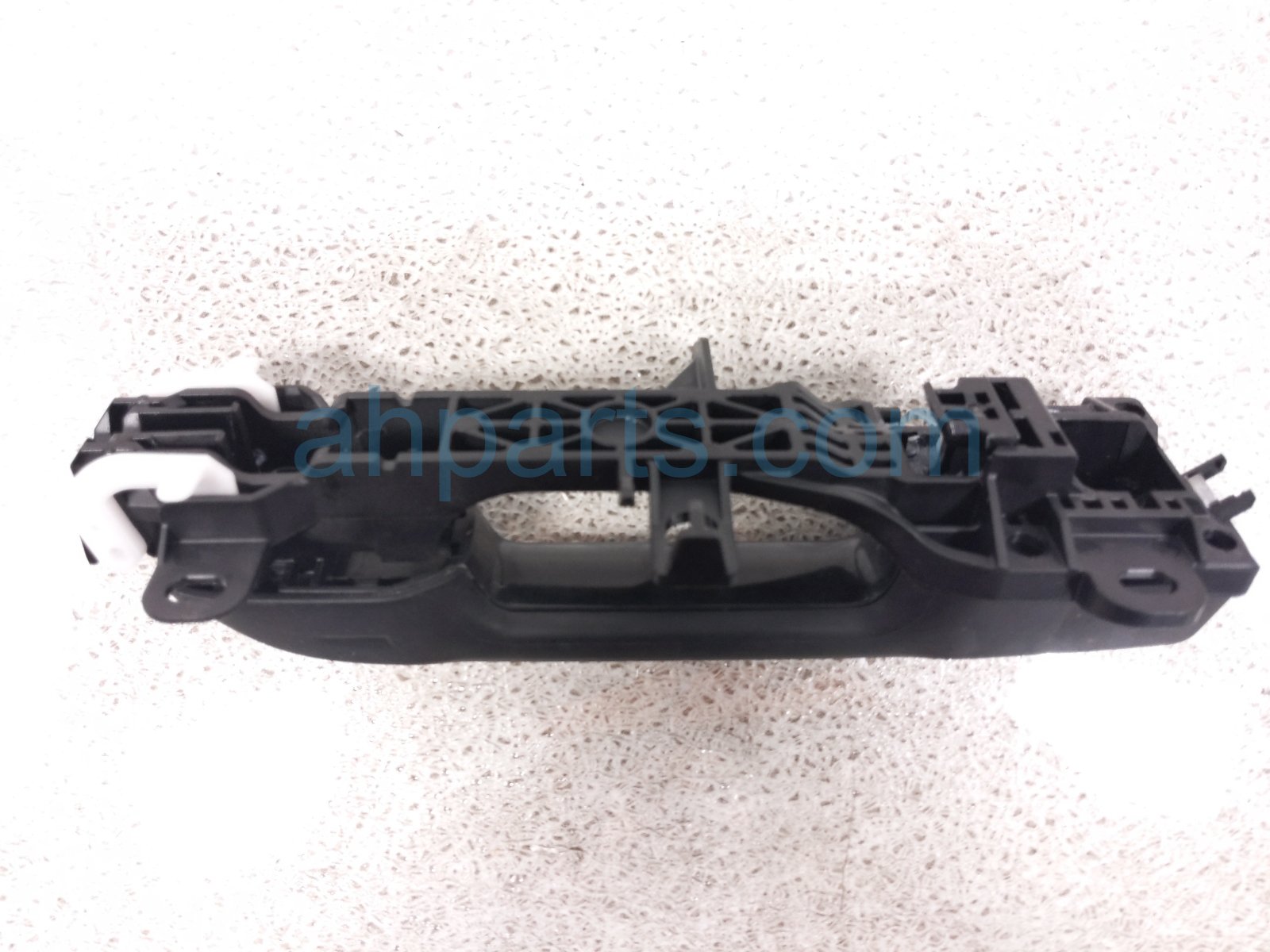 2024 Toyota Tacoma Outside/exterior Front Passenger Exterior Door Handle White 69210 A1010 Replacement 2024 Toyota Tacoma Outside/exterior Front Passenger Exterior Door Handle White 69210 A1010 Replacement thumbnail