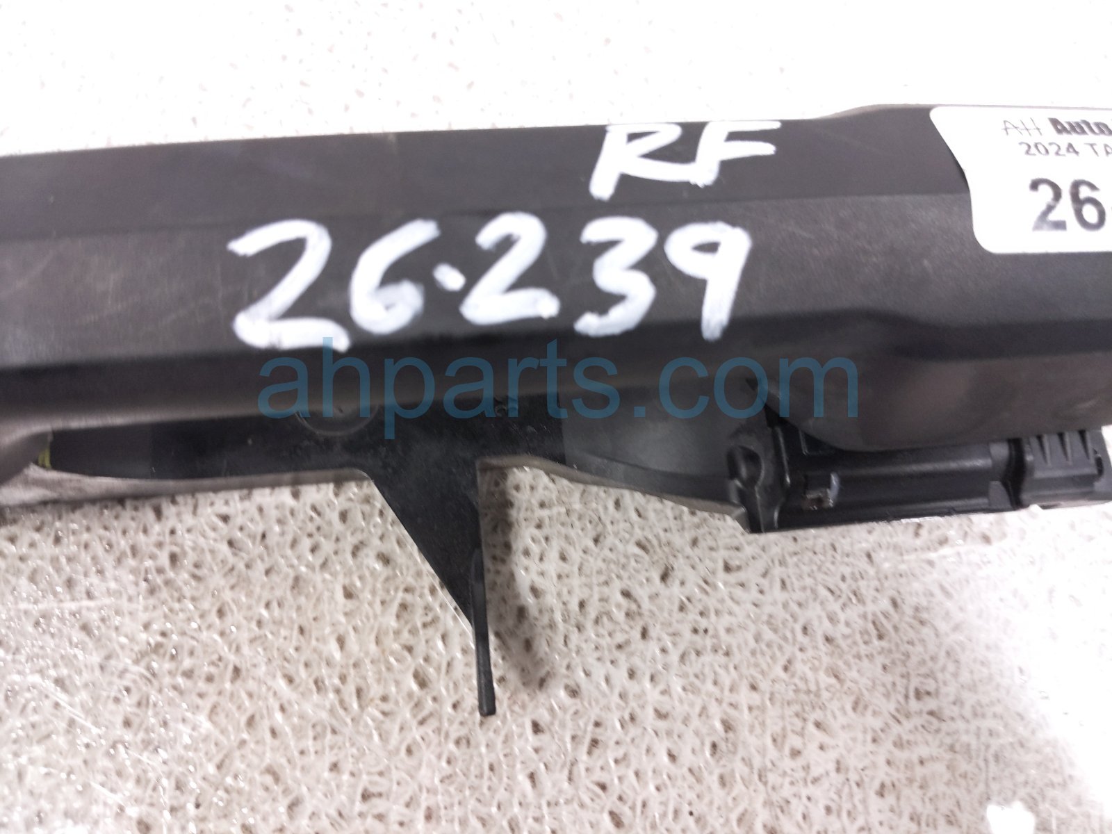 2024 Toyota Tacoma Outside/exterior Front Passenger Exterior Door Handle White 69210 A1010 Replacement 2024 Toyota Tacoma Outside/exterior Front Passenger Exterior Door Handle White 69210 A1010 Replacement thumbnail
