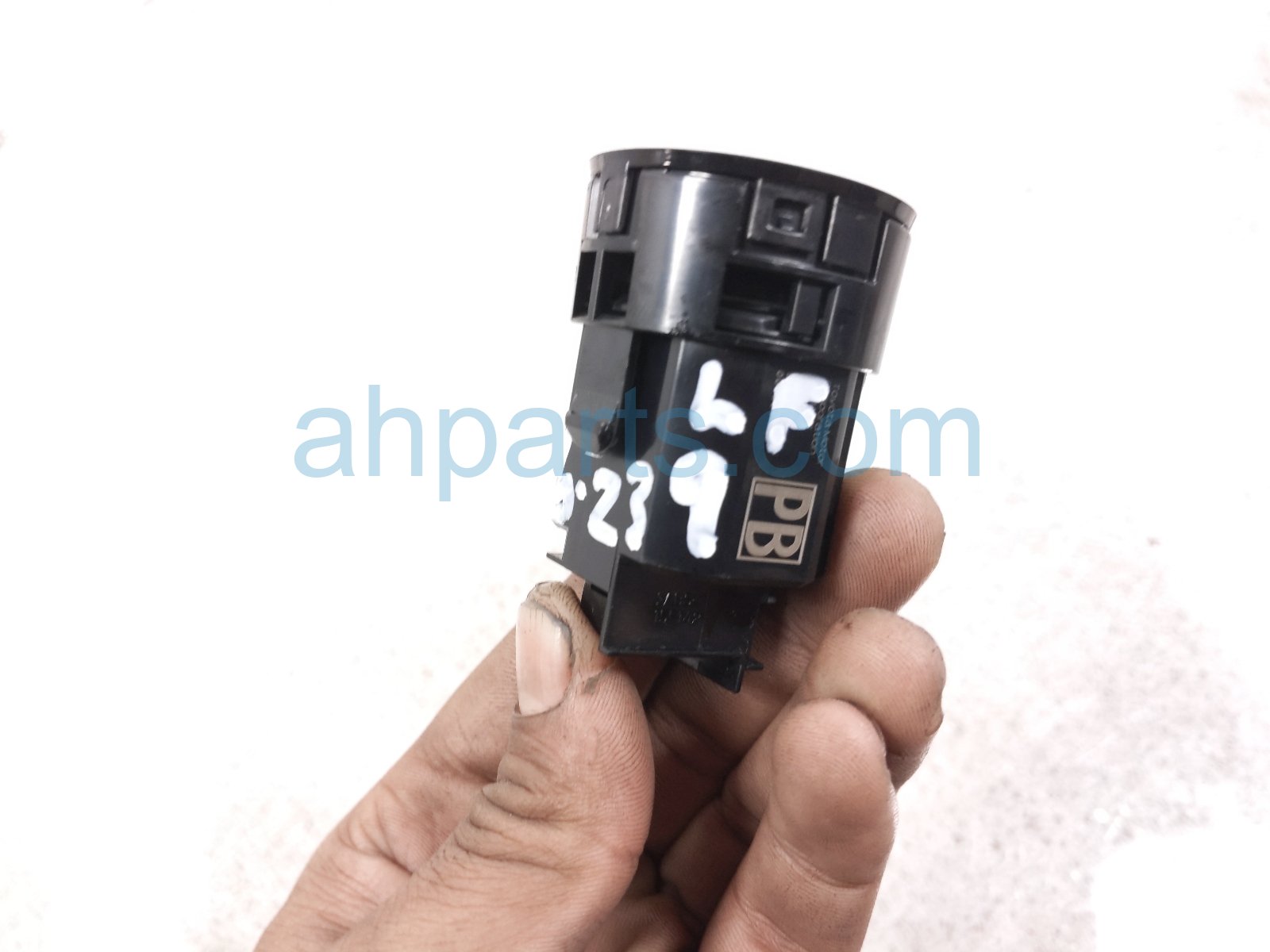 2024 Toyota Tacoma Column Push Start / Stop Ignition Switch 89611 AK010 Replacement 2024 Toyota Tacoma Column Push Start / Stop Ignition Switch 89611 AK010 Replacement thumbnail