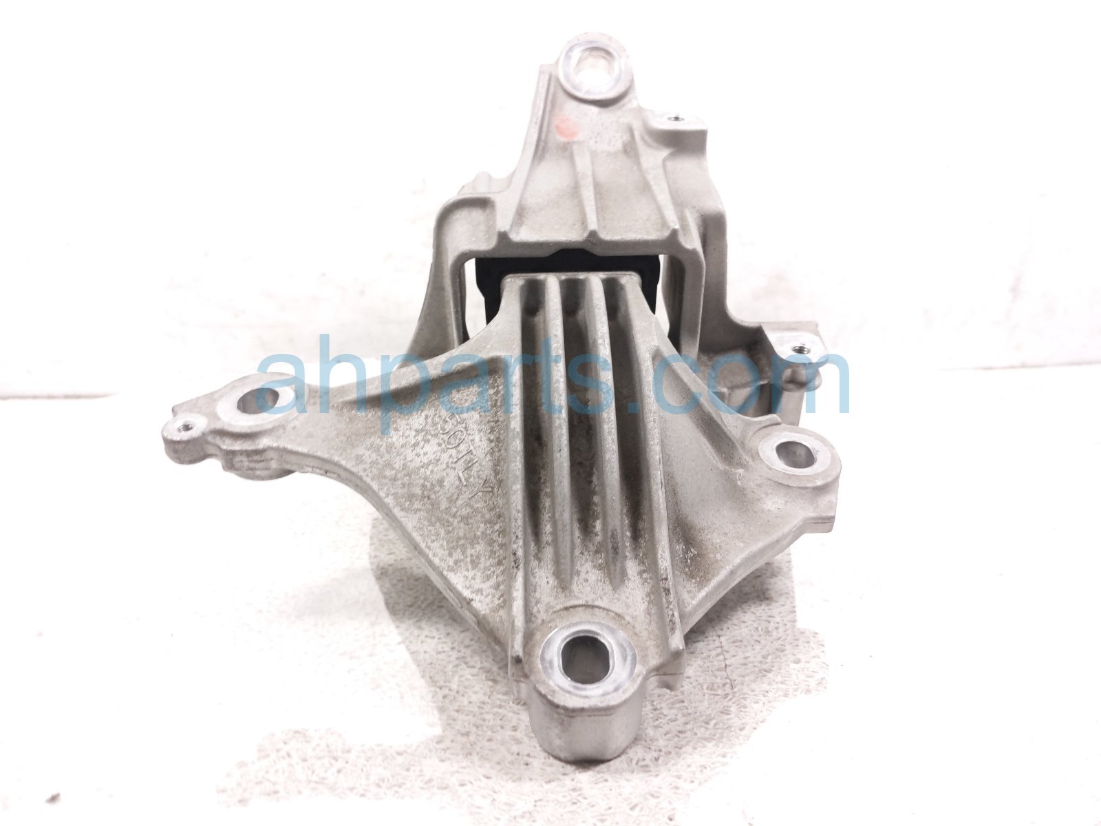 2020 Honda CR V Engine/motor Driver Transmission Mount 1.5l Awd 50850 TLY H01 Replacement 2020 Honda CR V Engine/motor Driver Transmission Mount 1.5l Awd 50850 TLY H01 Replacement thumbnail