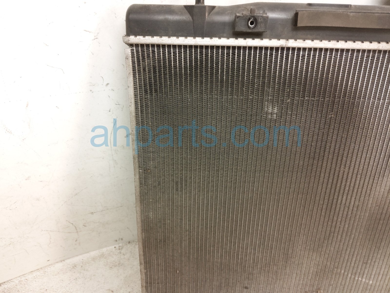 2023 Acura MDX Radiator 3.5l At Awd 19010 61A A01 Replacement 2023 Acura MDX Radiator 3.5l At Awd 19010 61A A01 Replacement thumbnail