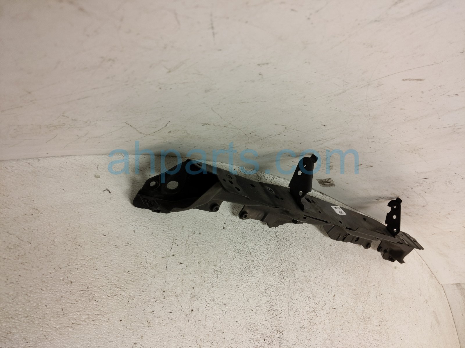 2023 Acura MDX Core Radiator Support Upper Tie Bar 60430 TYA A00 Replacement 2023 Acura MDX Core Radiator Support Upper Tie Bar 60430 TYA A00 Replacement thumbnail