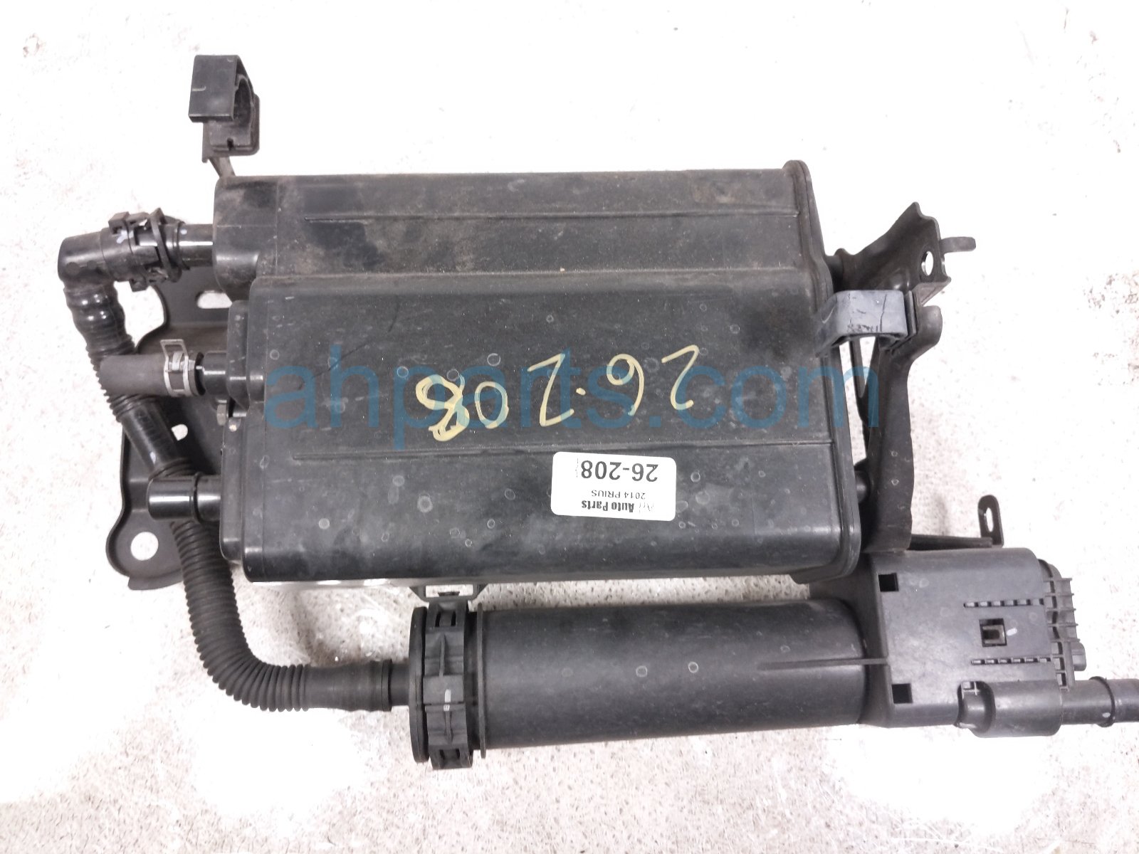 2014 Toyota Prius Fuel Vapor Charcoal Canister 77740 47060 Replacement 2014 Toyota Prius Fuel Vapor Charcoal Canister 77740 47060 Replacement thumbnail
