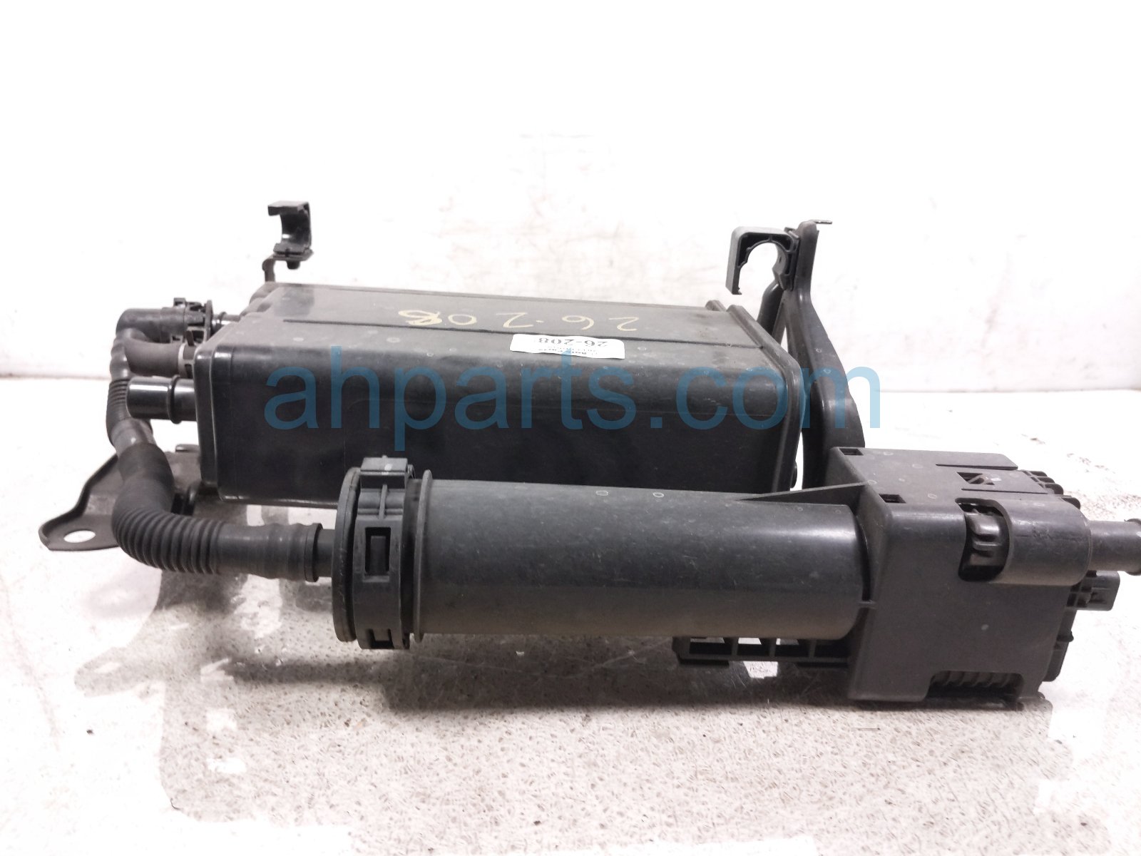 2014 Toyota Prius Fuel Vapor Charcoal Canister 77740 47060 Replacement 2014 Toyota Prius Fuel Vapor Charcoal Canister 77740 47060 Replacement thumbnail