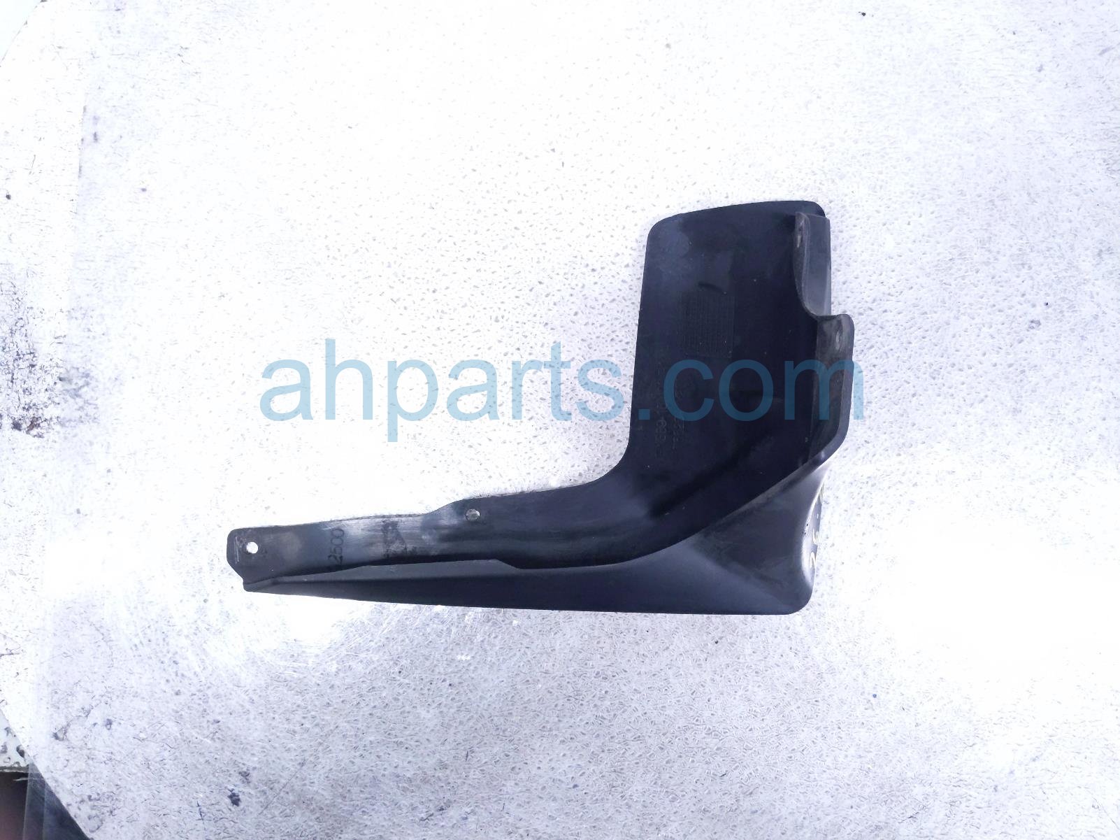 Toyota RR/LH MUD FLAP / SPLASH GUARD Toyota RR/LH MUD FLAP / SPLASH GUARD