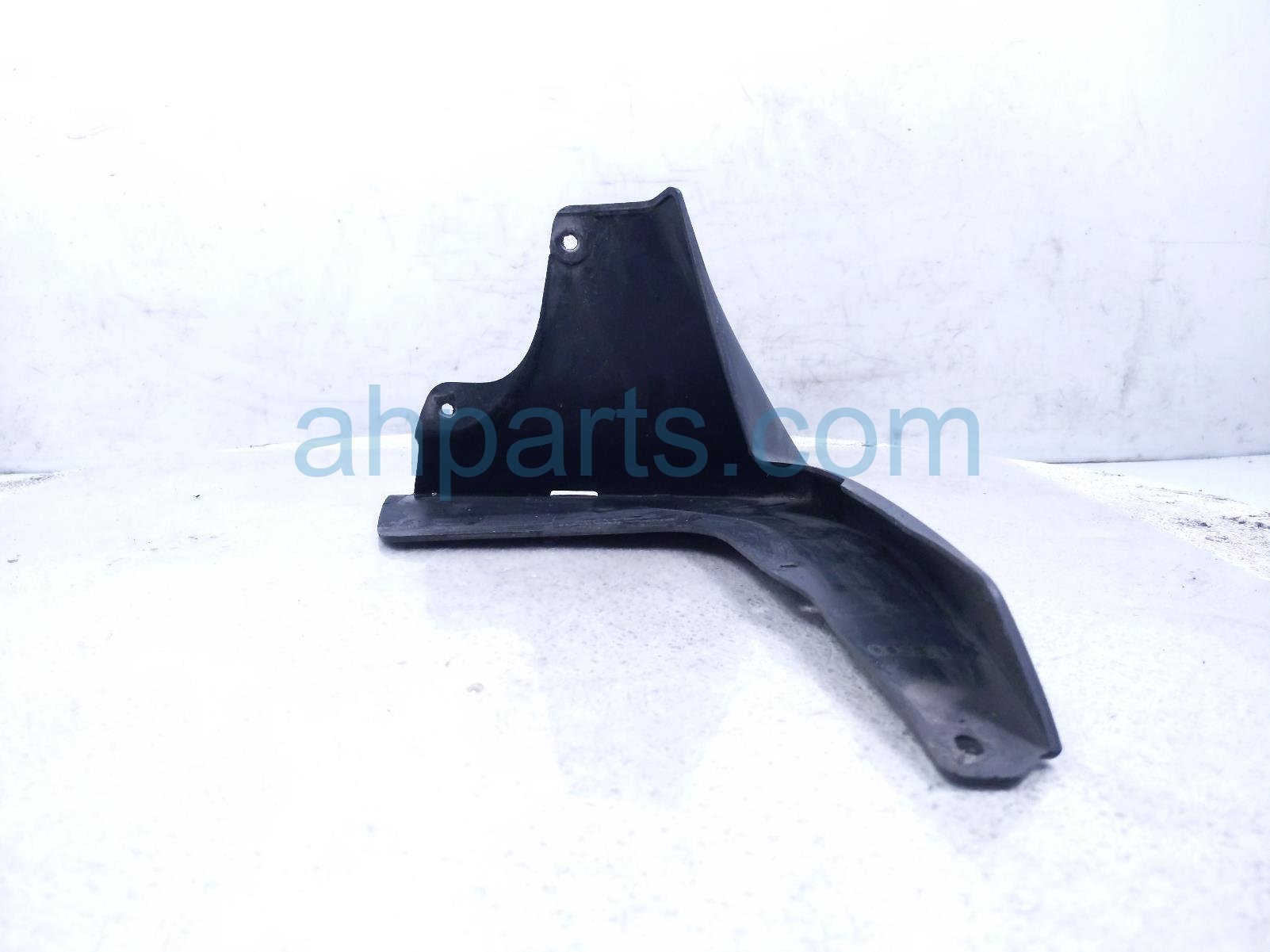 2023 Toyota Corollacs Rear Driver Mud Flap / Splash Guard PK389 16N00 TP Replacement 2023 Toyota Corollacs Rear Driver Mud Flap / Splash Guard PK389 16N00 TP Replacement thumbnail