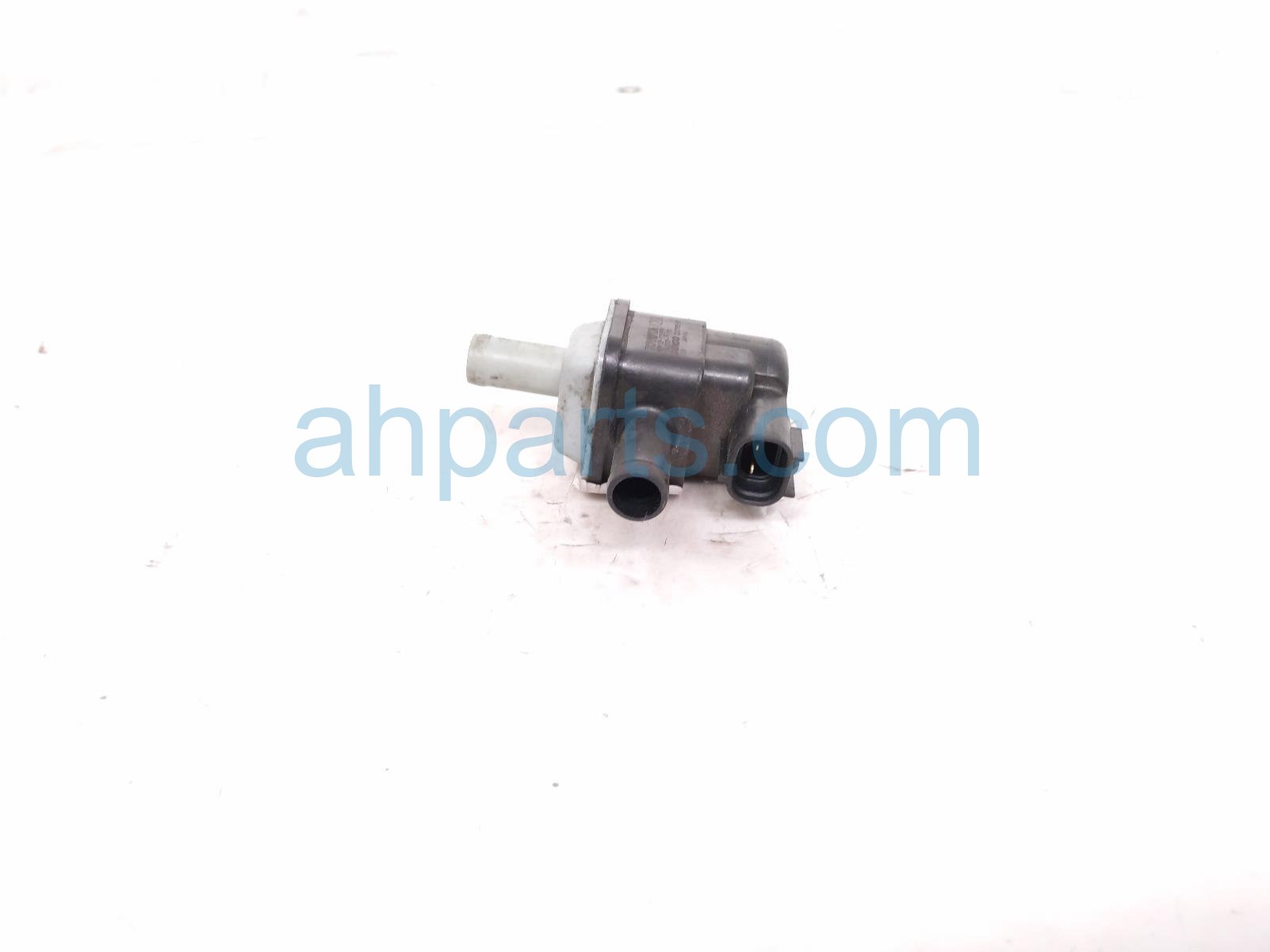 2023 Toyota Corollacs Vapor Canister Purge Valve 2.0l 25860 24090 Replacement 2023 Toyota Corollacs Vapor Canister Purge Valve 2.0l 25860 24090 Replacement thumbnail