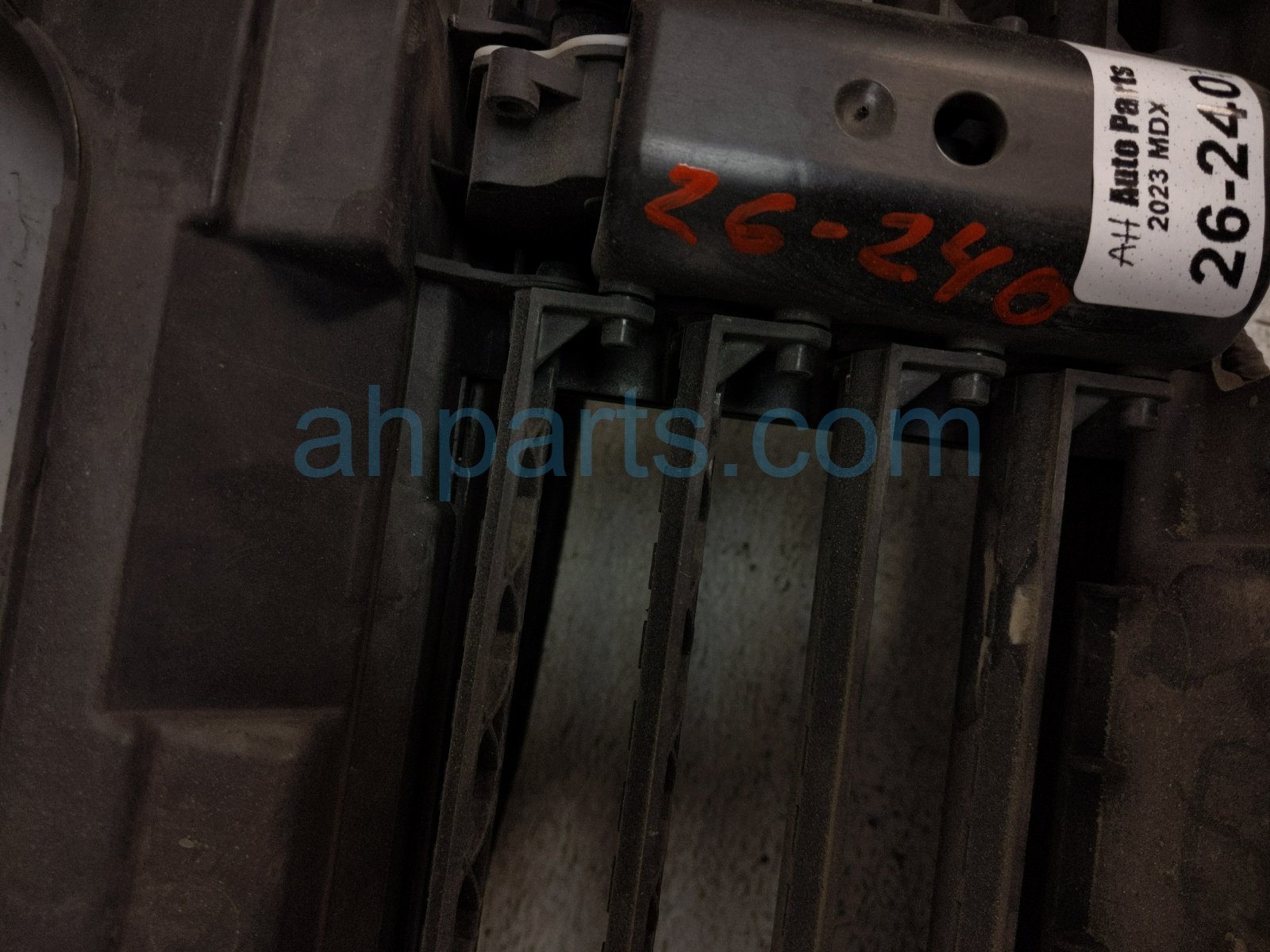 2023 Acura MDX Grille Air Shutter Assy 3.5l Awd 71350 TYA A01 Replacement 2023 Acura MDX Grille Air Shutter Assy 3.5l Awd 71350 TYA A01 Replacement thumbnail