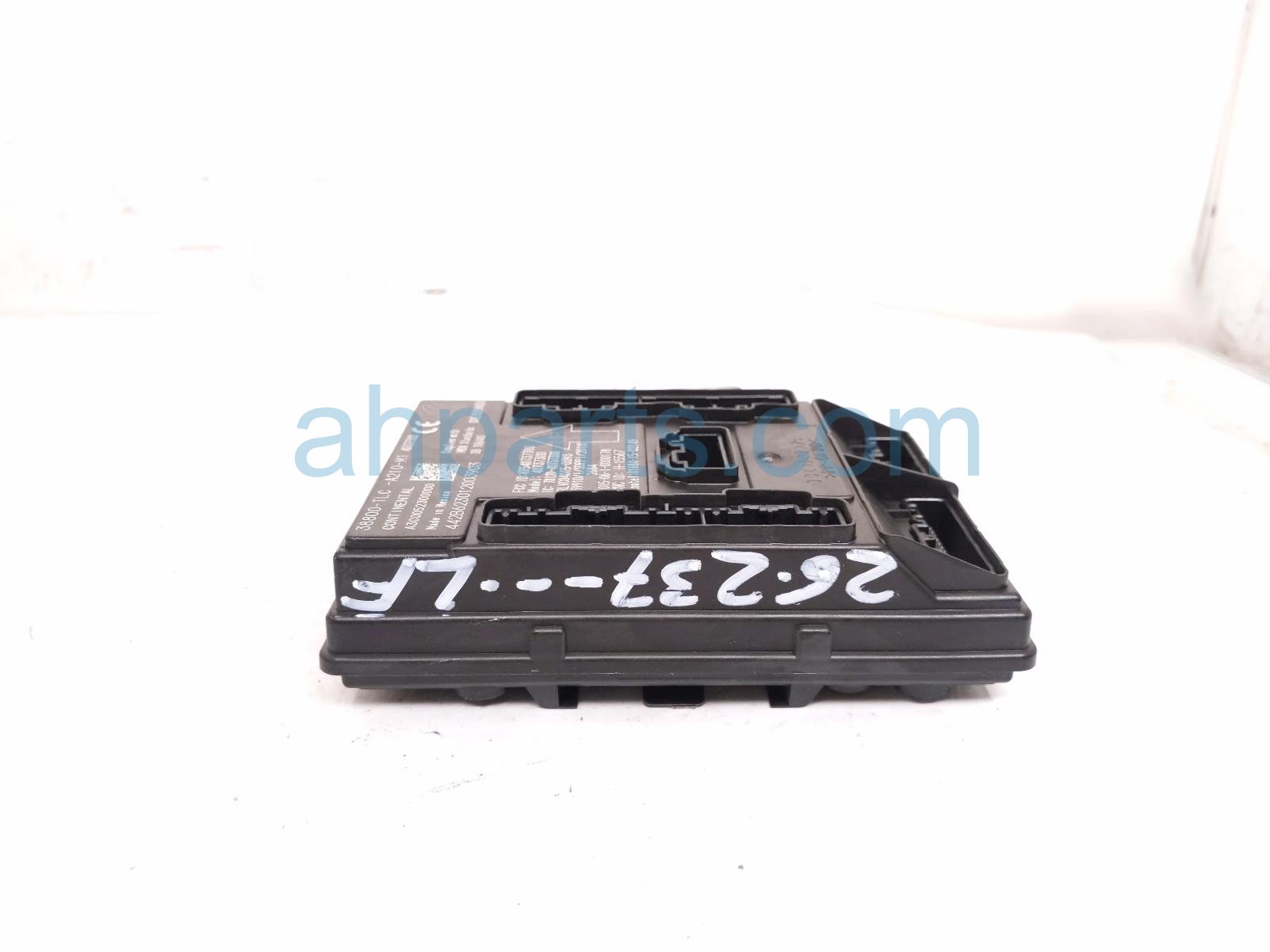 2020 Honda CR V Body Control Module Unit 1.5t 38800 TLC A21 Replacement 2020 Honda CR V Body Control Module Unit 1.5t 38800 TLC A21 Replacement thumbnail