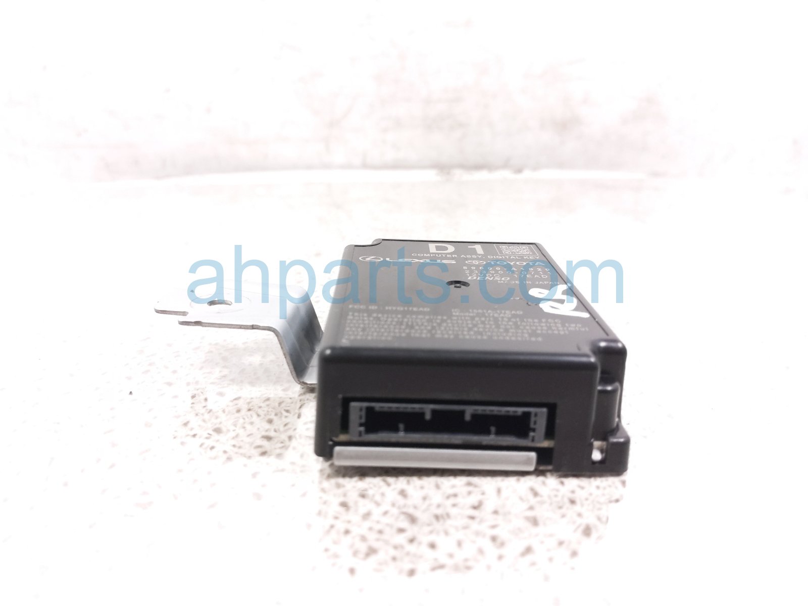 2024 Toyota Tacoma Smart Key Control Module Rear Passenger 89000 A1020 Replacement 2024 Toyota Tacoma Smart Key Control Module Rear Passenger 89000 A1020 Replacement thumbnail