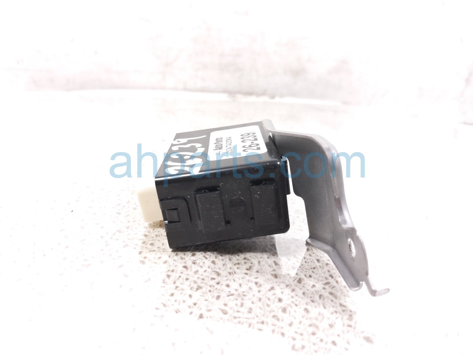 2024 Toyota Tacoma Relay Towing Converter Rear Passenger 81985 A1010 Replacement 2024 Toyota Tacoma Relay Towing Converter Rear Passenger 81985 A1010 Replacement thumbnail