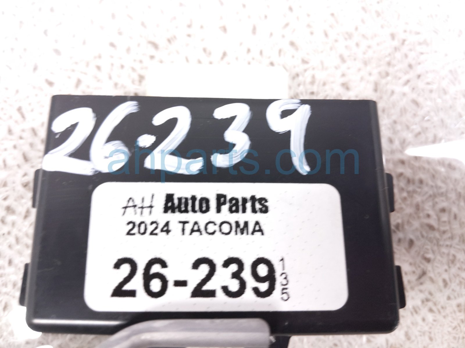 2024 Toyota Tacoma Relay Towing Converter Rear Passenger 81985 A1010 Replacement 2024 Toyota Tacoma Relay Towing Converter Rear Passenger 81985 A1010 Replacement thumbnail