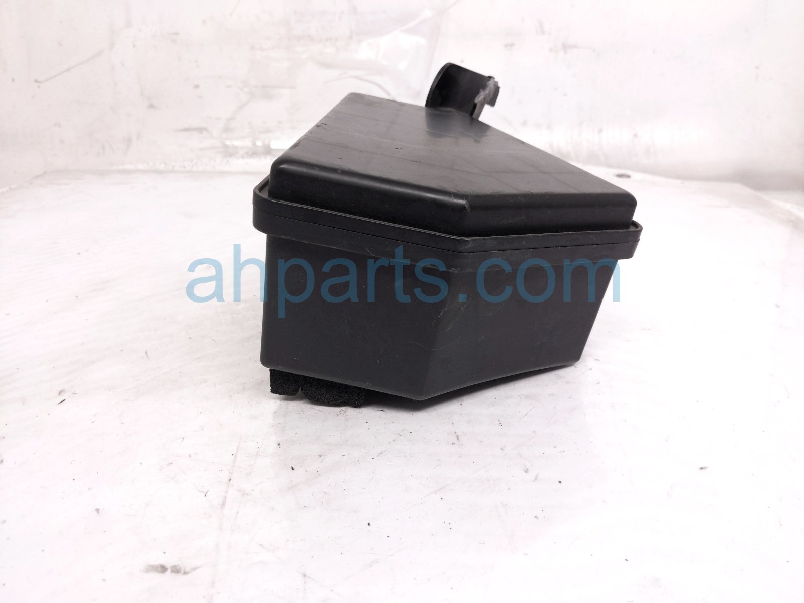 2023 Acura MDX Intake Air Cleaner Resonator Chamber 3.5l 17230 61A A00 Replacement 2023 Acura MDX Intake Air Cleaner Resonator Chamber 3.5l 17230 61A A00 Replacement thumbnail