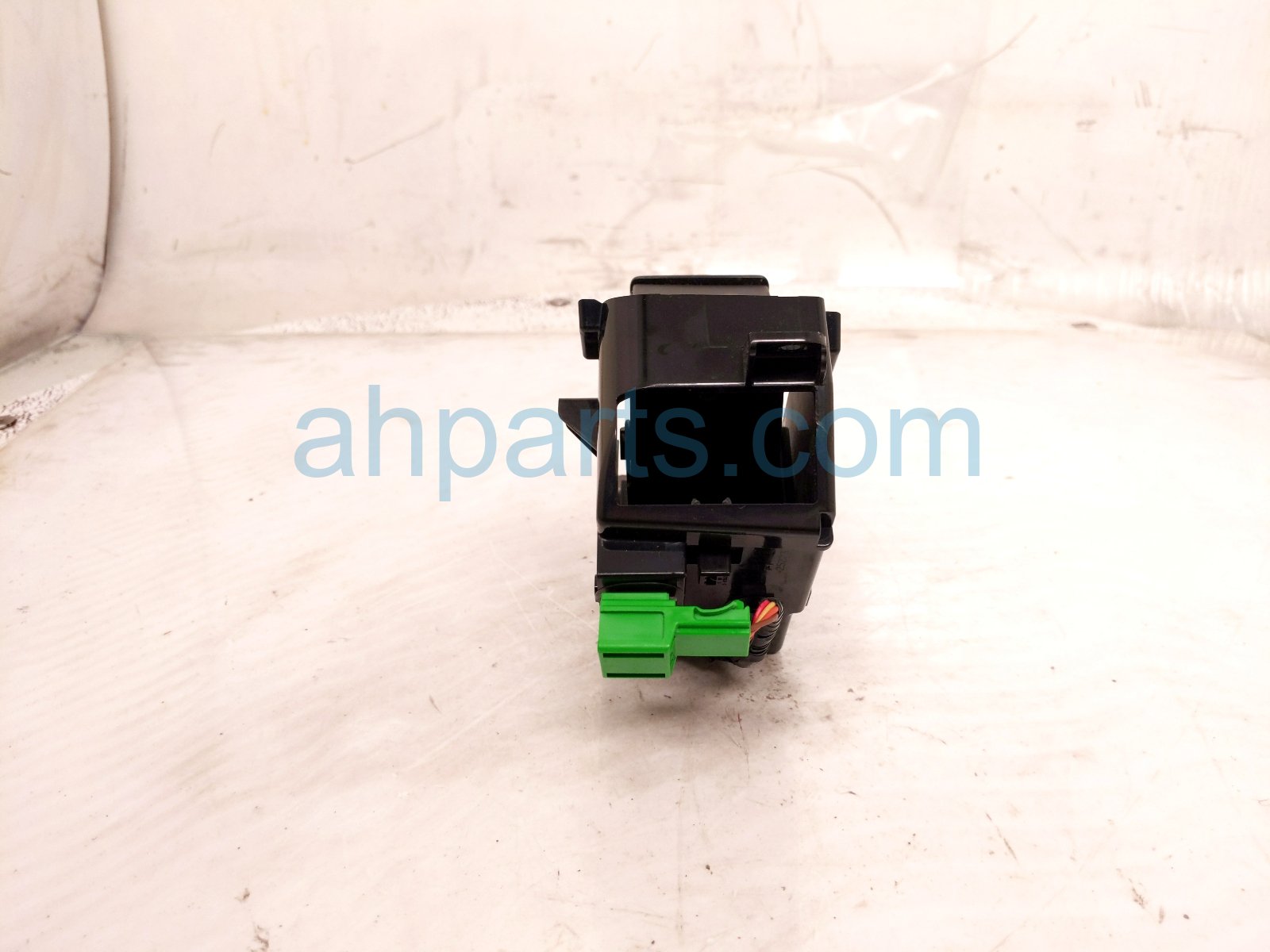 2023 Acura MDX Usb Pop Up Charger Unit 83460 TYA A04ZA Replacement 2023 Acura MDX Usb Pop Up Charger Unit 83460 TYA A04ZA Replacement thumbnail
