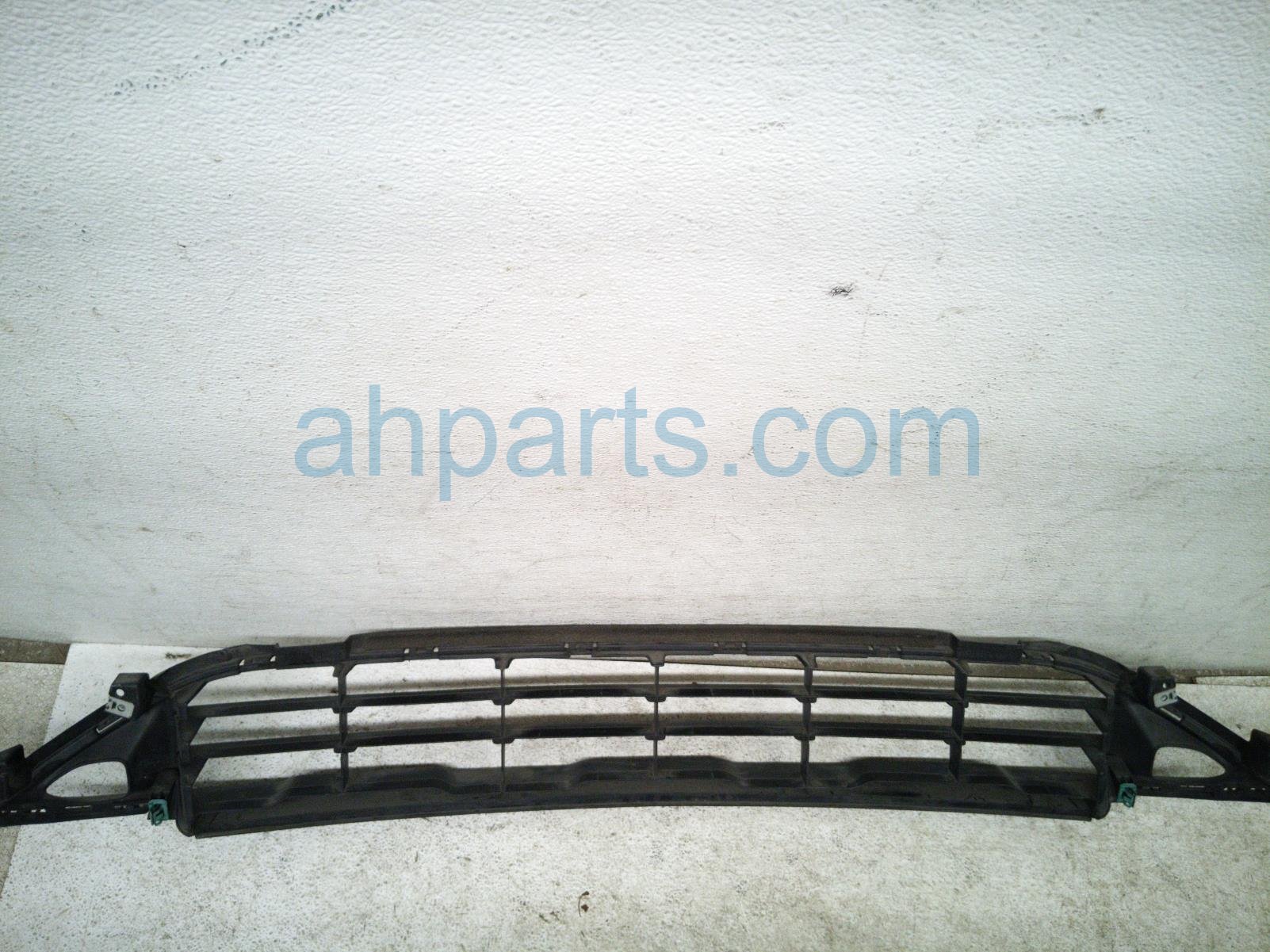 2021 Nissan Rogue Front Lower Bumper Grille 62254 6RA0A Replacement 2021 Nissan Rogue Front Lower Bumper Grille 62254 6RA0A Replacement thumbnail