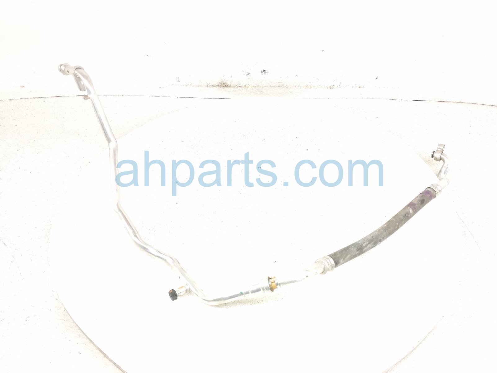 Toyota A/C SUCTION PIPE & HOSE - 2.0L AWD Toyota A/C SUCTION PIPE & HOSE - 2.0L AWD