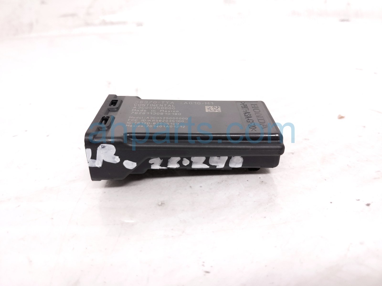 2023 Acura MDX Two Way Transceiver Module Xcvr 38370 TYA A01 Replacement 2023 Acura MDX Two Way Transceiver Module Xcvr 38370 TYA A01 Replacement thumbnail