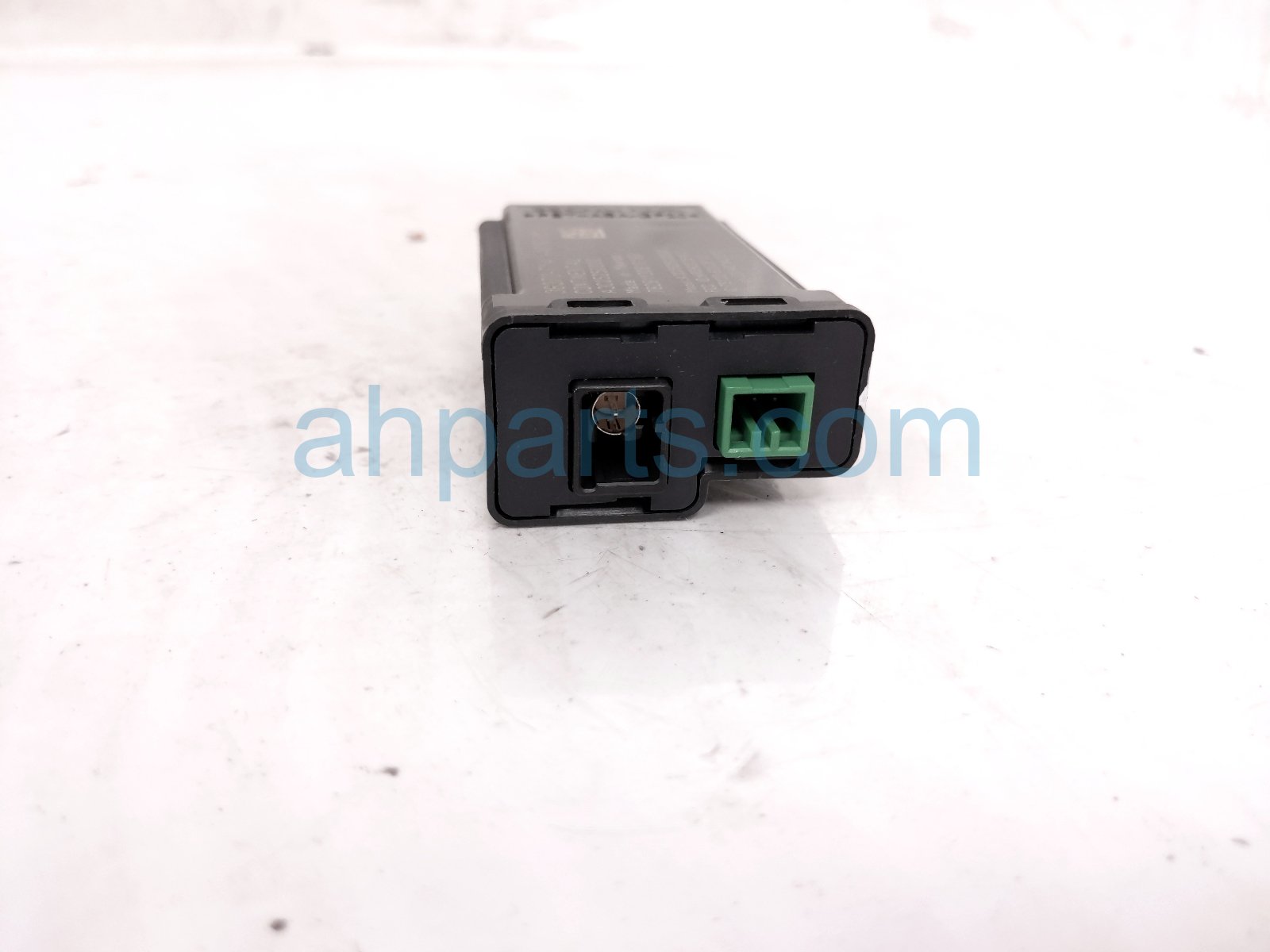 2023 Acura MDX Two Way Transceiver Module Xcvr 38370 TYA A01 Replacement 2023 Acura MDX Two Way Transceiver Module Xcvr 38370 TYA A01 Replacement thumbnail