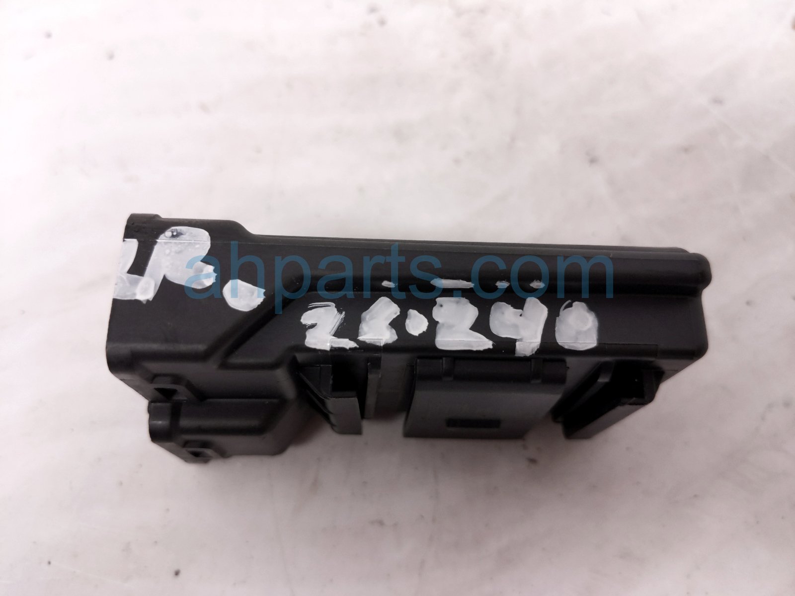 2023 Acura MDX Two Way Transceiver Module Xcvr 38370 TYA A01 Replacement 2023 Acura MDX Two Way Transceiver Module Xcvr 38370 TYA A01 Replacement thumbnail