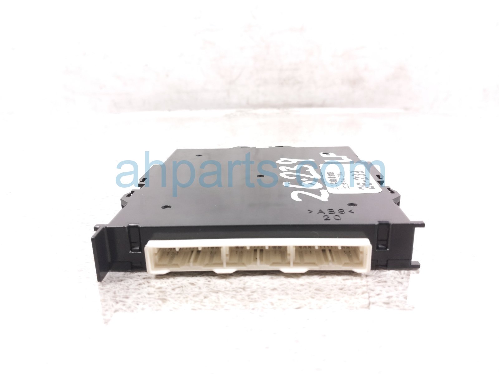 2024 Toyota Tacoma Smart Key Control Module Front Driver 89990 AK010 Replacement 2024 Toyota Tacoma Smart Key Control Module Front Driver 89990 AK010 Replacement thumbnail