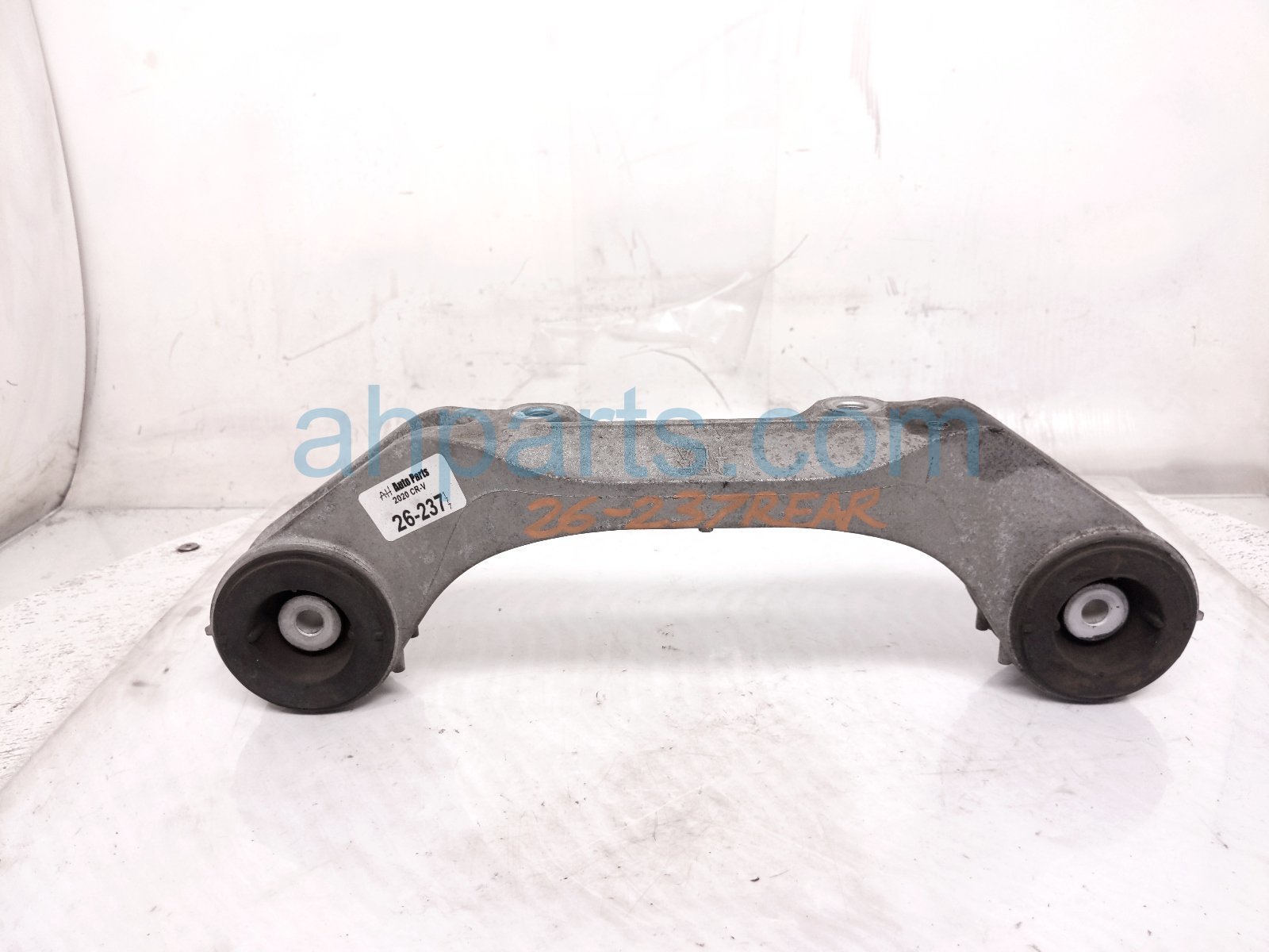 2020 Honda CR V Rear Differential Carrier Mount 50710 TLA A52 Replacement 2020 Honda CR V Rear Differential Carrier Mount 50710 TLA A52 Replacement thumbnail