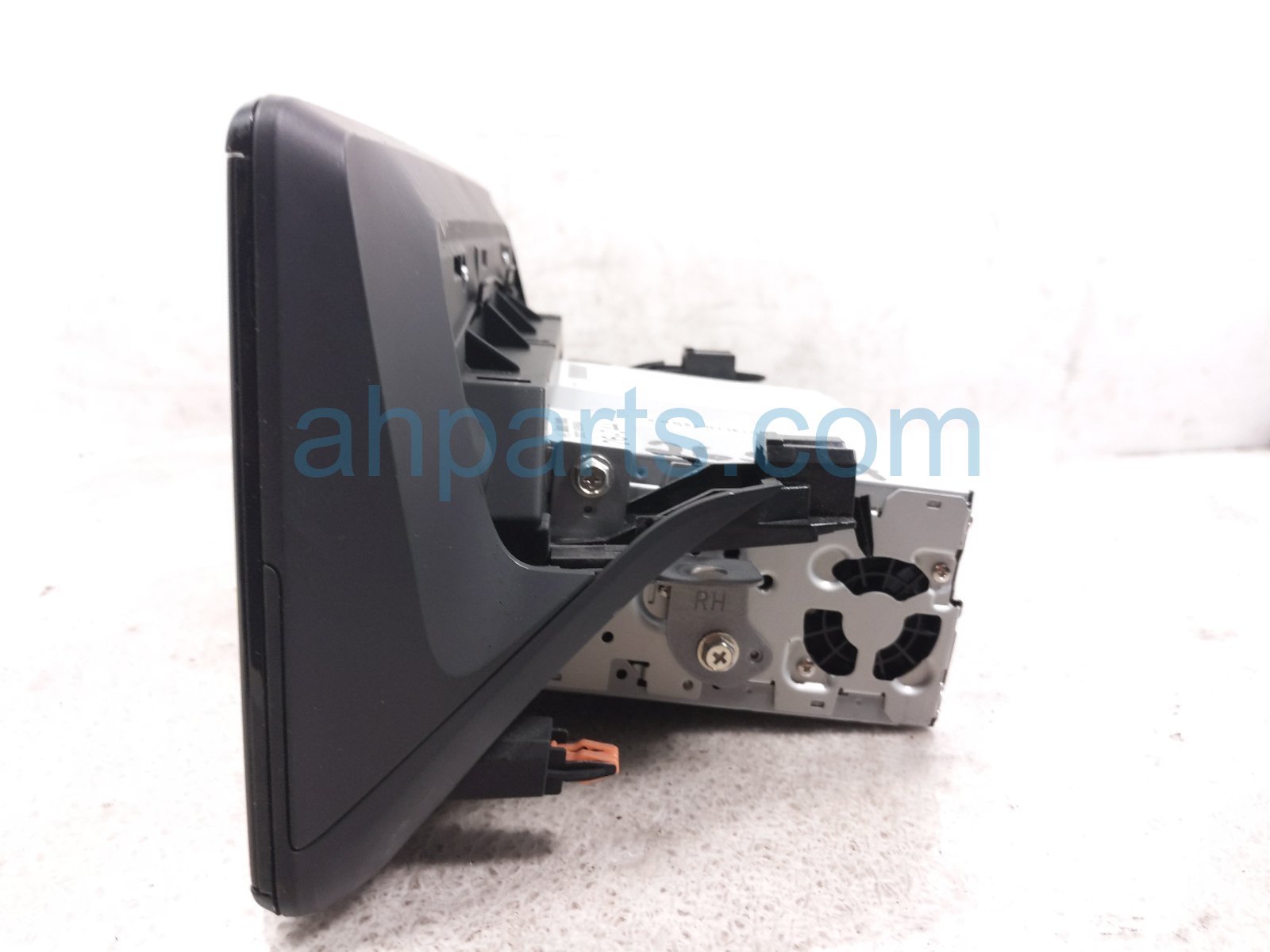 2022 Toyota Sienna Radio Receiver & Display Assy Xle 86140 08280 Replacement 2022 Toyota Sienna Radio Receiver & Display Assy Xle 86140 08280 Replacement thumbnail