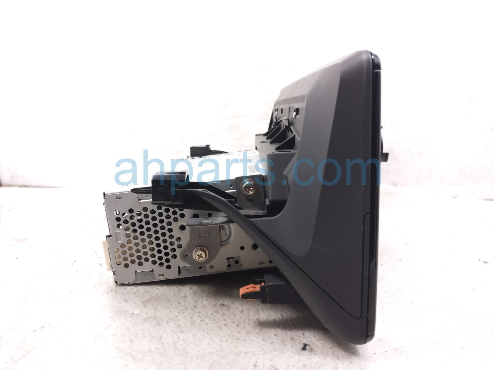 2022 Toyota Sienna Radio Receiver & Display Assy Xle 86140 08280 Replacement 2022 Toyota Sienna Radio Receiver & Display Assy Xle 86140 08280 Replacement thumbnail