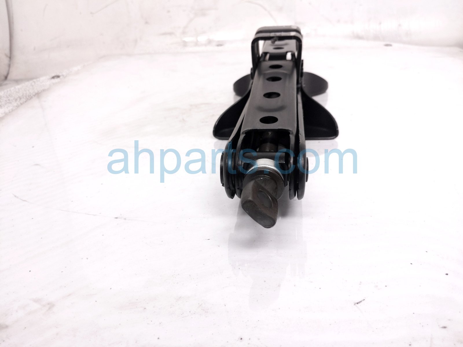 2024 Subaru Legacy Scissor Jack Only 97032AN00A Replacement 2024 Subaru Legacy Scissor Jack Only 97032AN00A Replacement thumbnail