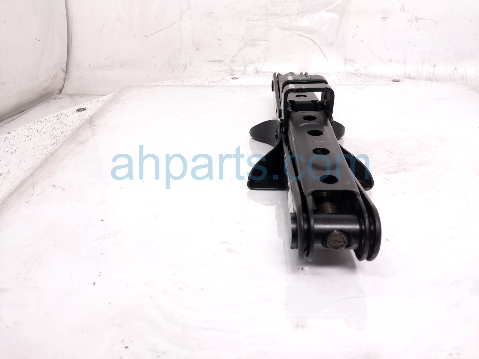 2024 Subaru Legacy Scissor Jack Only 97032AN00A Replacement 2024 Subaru Legacy Scissor Jack Only 97032AN00A Replacement thumbnail