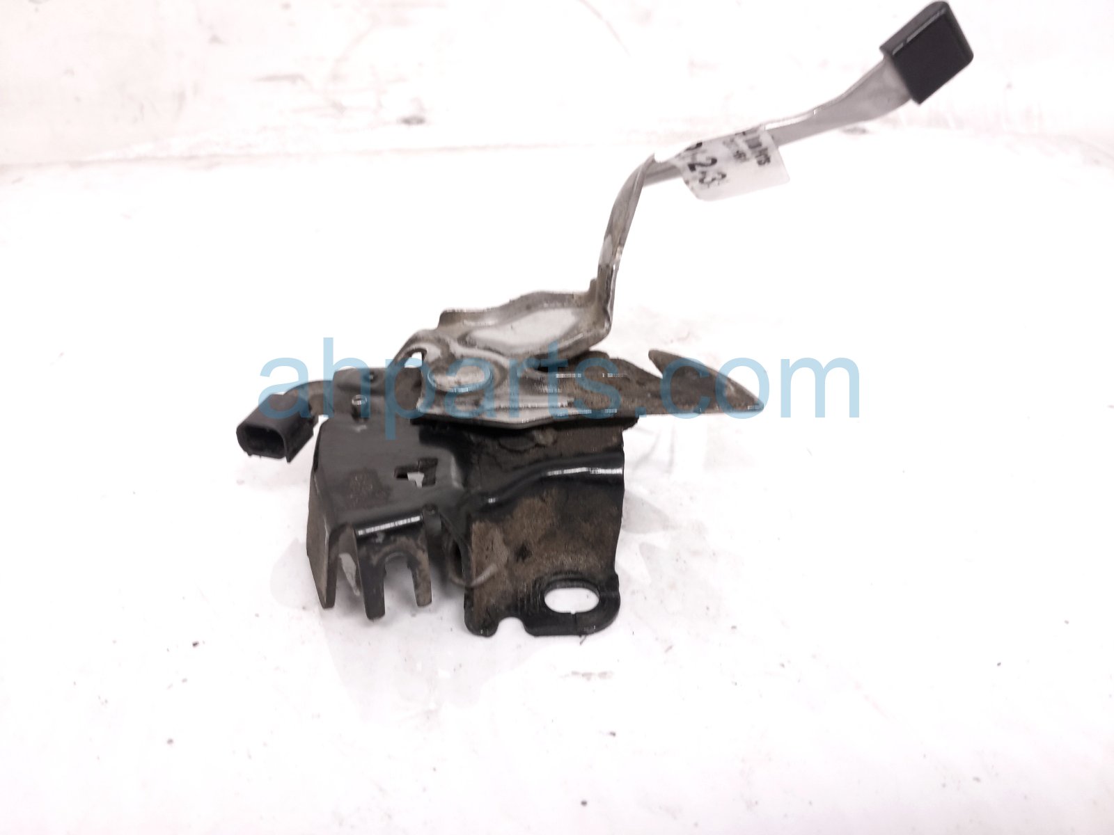 2023 Honda HR V Hood Latch Assy W/sensor 74120 3W0 A01 Replacement 2023 Honda HR V Hood Latch Assy W/sensor 74120 3W0 A01 Replacement thumbnail