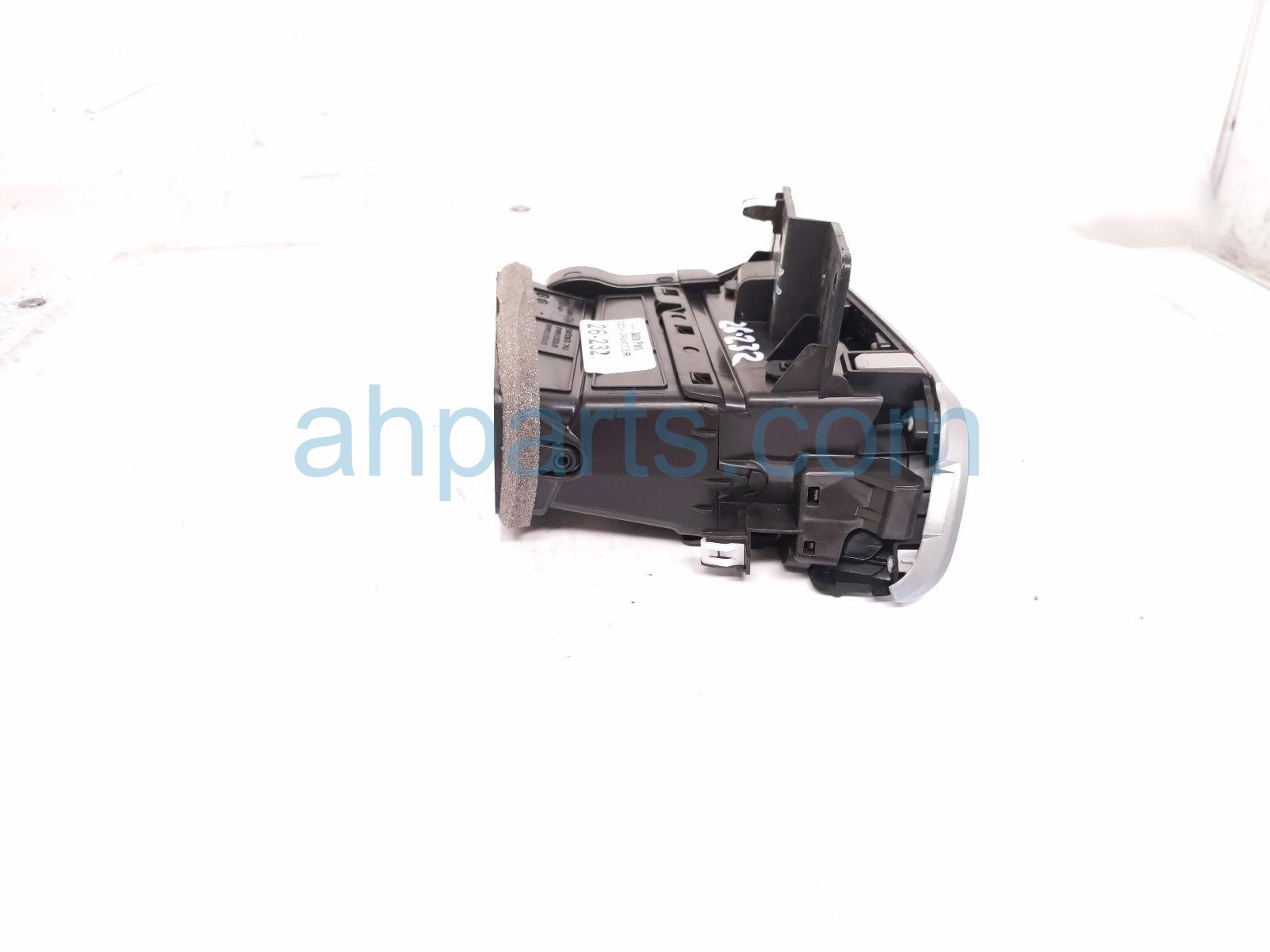 2024 Jeep Grand Cherokee Driver Dash Air Vent Outlet Blk 6PK921ZLAB Replacement 2024 Jeep Grand Cherokee Driver Dash Air Vent Outlet Blk 6PK921ZLAB Replacement thumbnail