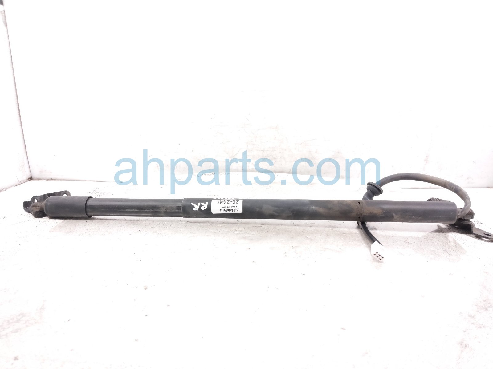 2022 Toyota Sienna Passenger Power Liftgate Strut Actuator 68950 0A040 Replacement 2022 Toyota Sienna Passenger Power Liftgate Strut Actuator 68950 0A040 Replacement thumbnail