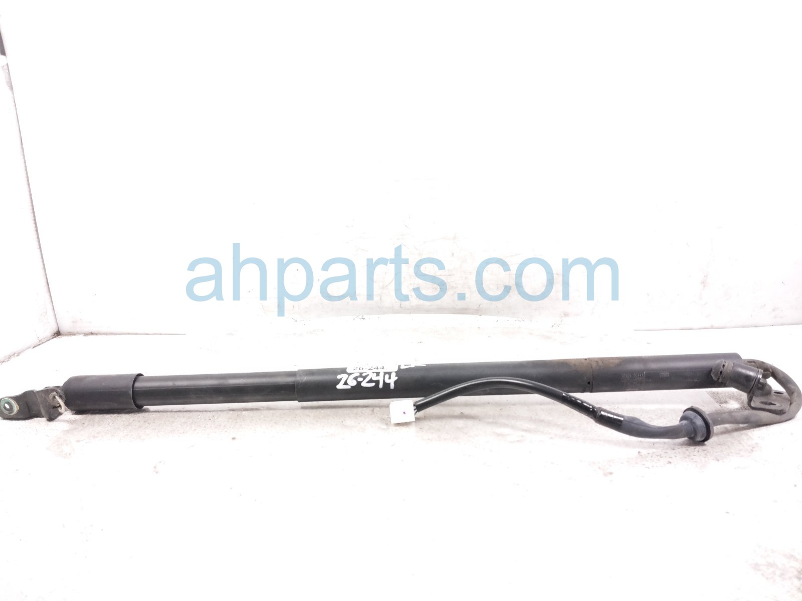 2022 Toyota Sienna Rear Driver Power Liftgate Strut Actuator 68960 0A040 Replacement 2022 Toyota Sienna Rear Driver Power Liftgate Strut Actuator 68960 0A040 Replacement thumbnail