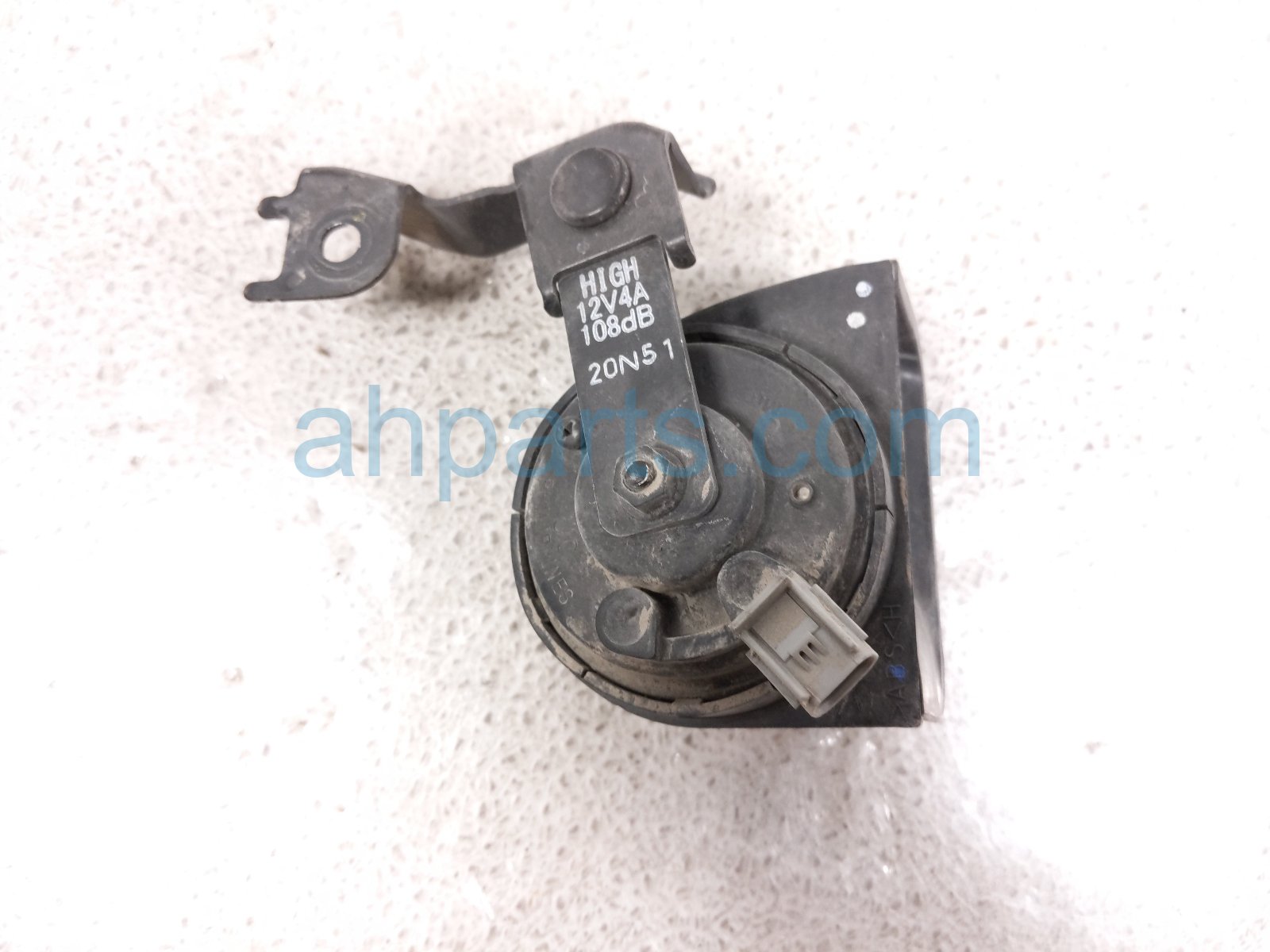 2023 Honda HR V High Note Horn 38150 3V0 A11 Replacement 2023 Honda HR V High Note Horn 38150 3V0 A11 Replacement thumbnail
